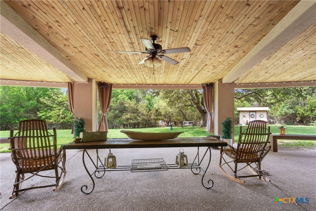 Salado, Texas, 76571, United States, 4 Bedrooms Bedrooms, ,7 BathroomsBathrooms,Residential,For Sale,1977249