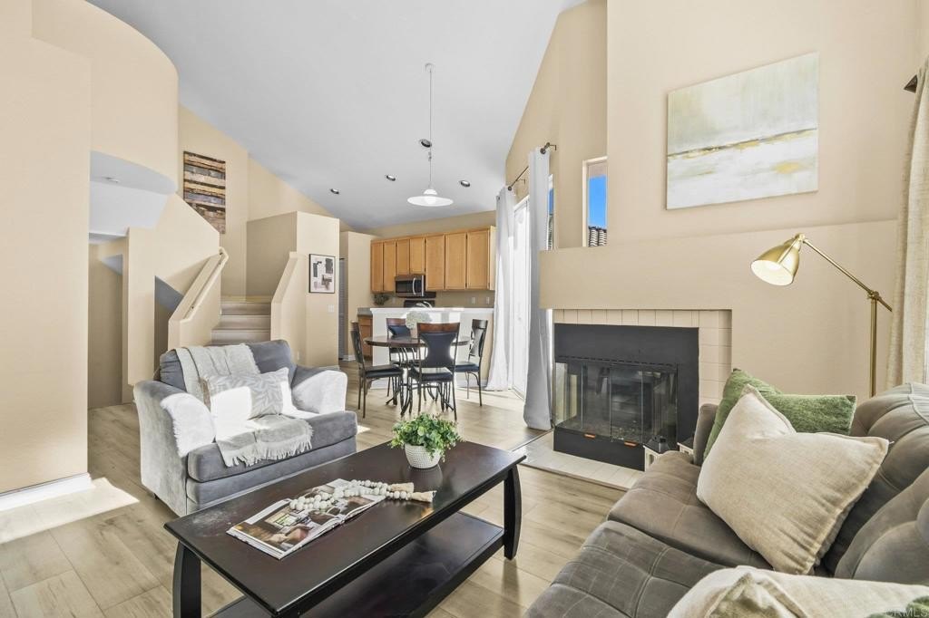 Chula Vista, California, 91910, United States, 2 Bedrooms Bedrooms, ,2 BathroomsBathrooms,Residential,For Sale,1996951