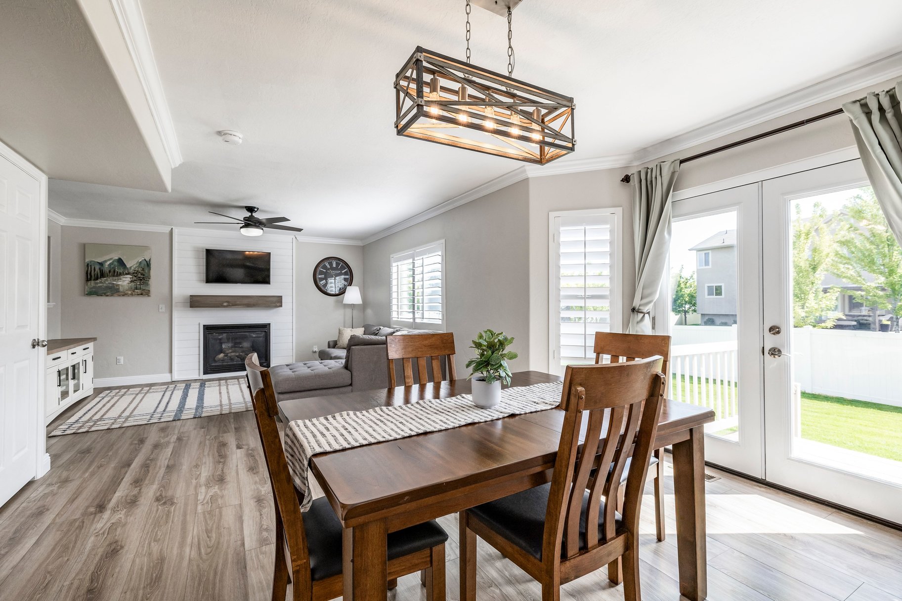  Fantastic Floor Plan in Great West Haven Location - 物件實景