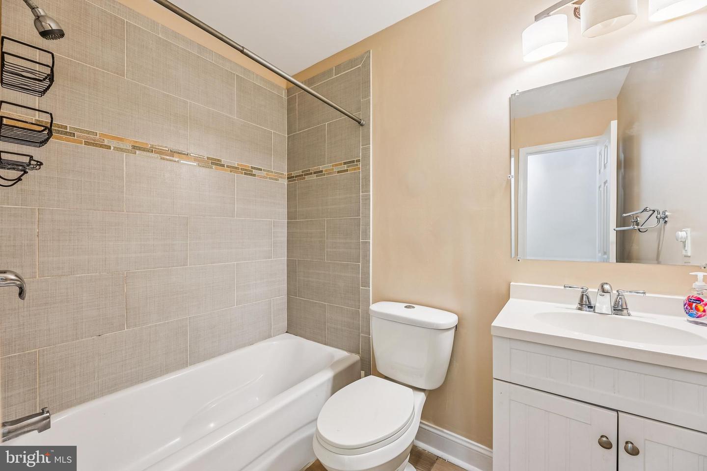 Temple Hills, Maryland, 20748, United States, 5 Bedrooms Bedrooms, ,3 BathroomsBathrooms,Residential,For Sale,1988025