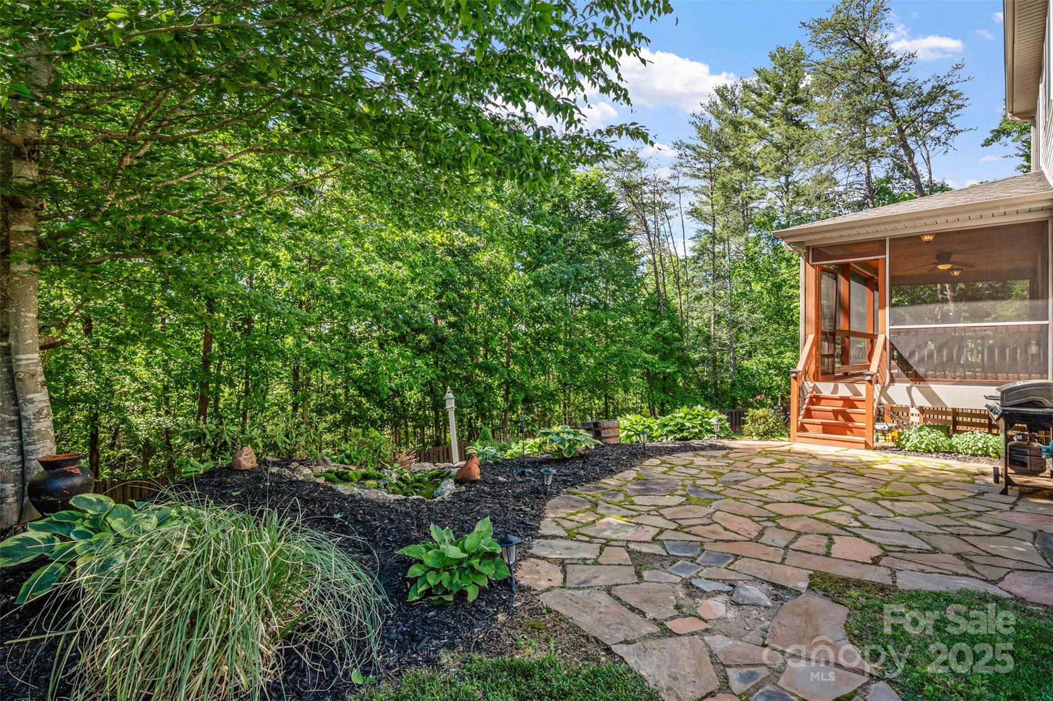 Weaverville, North Carolina, 28787, United States, 4 Bedrooms Bedrooms, ,4 BathroomsBathrooms,Residential,For Sale,1919742