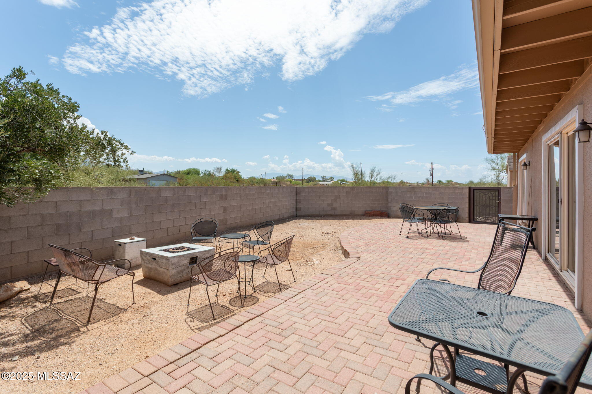 Tucson, Arizona, 85704, United States, 3 Bedrooms Bedrooms, ,2 BathroomsBathrooms,Residential,For Sale,1885622