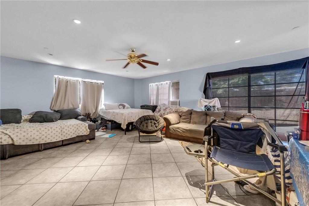 Fontana, California, 92335, United States, 4 Bedrooms Bedrooms, ,3 BathroomsBathrooms,Residential,For Sale,1981339