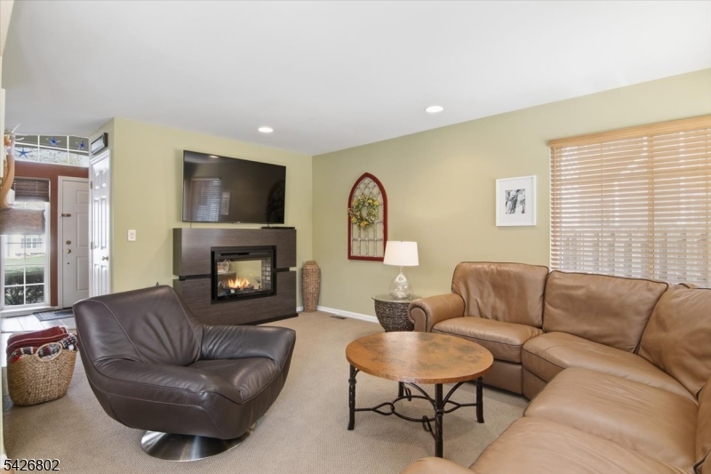 Jefferson Twp., New Jersey, 07438-8880, United States, 4 Bedrooms Bedrooms, ,3 BathroomsBathrooms,Residential,For Sale,2048429
