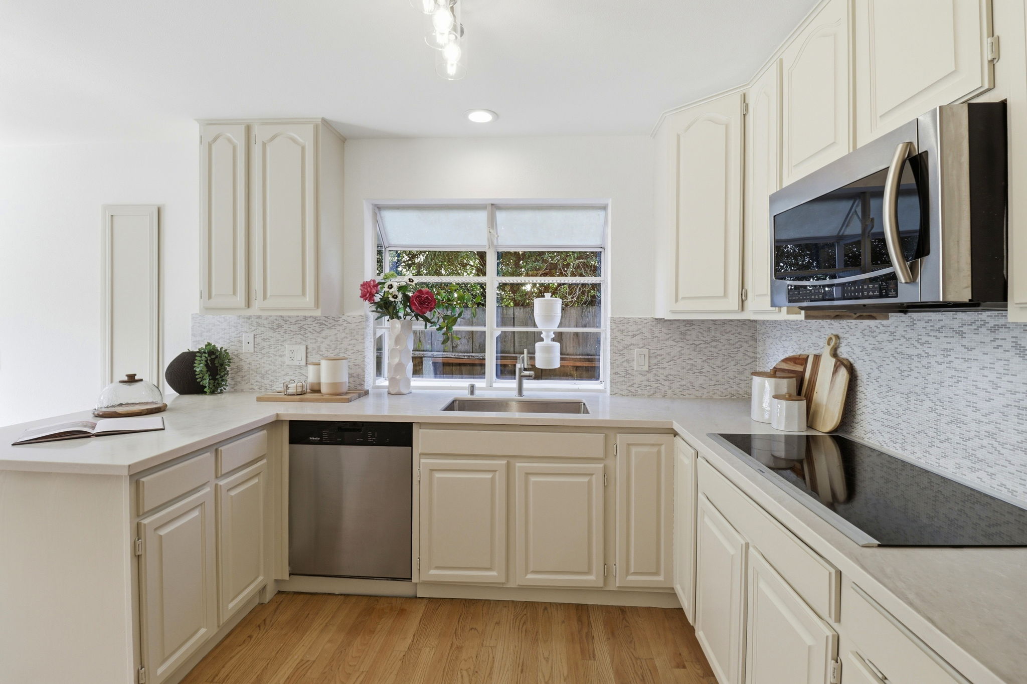  2635 Ponce Avenue, Belmont, Calfornia - 物件實景