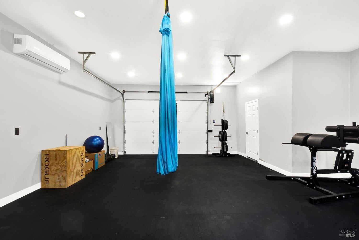 Benicia, California, 94510, United States, 4 Bedrooms Bedrooms, ,3 BathroomsBathrooms,Residential,For Sale,1989511