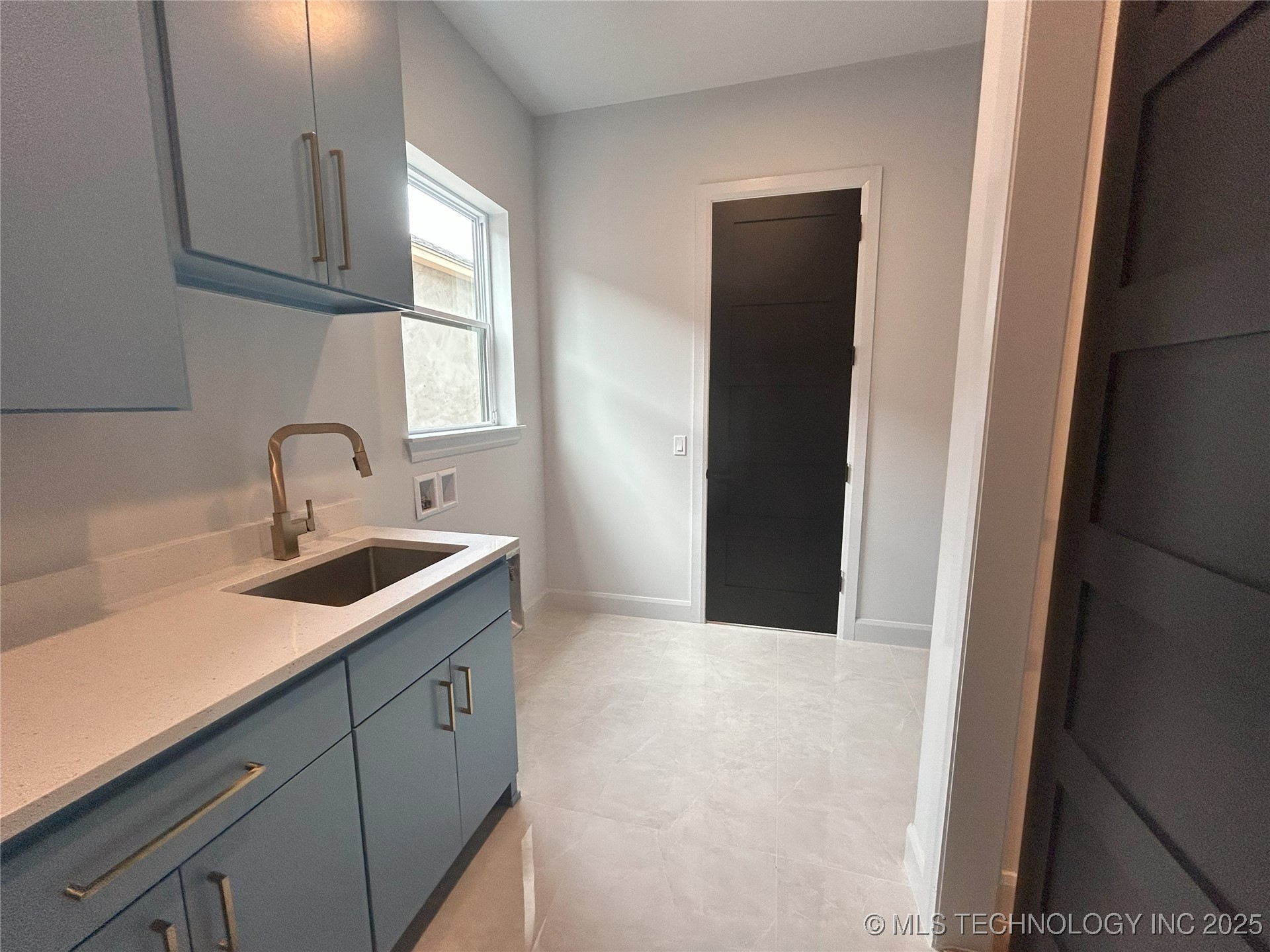 Bixby, Oklahoma, 74008, United States, 4 Bedrooms Bedrooms, ,3 BathroomsBathrooms,Residential,For Sale,1857992