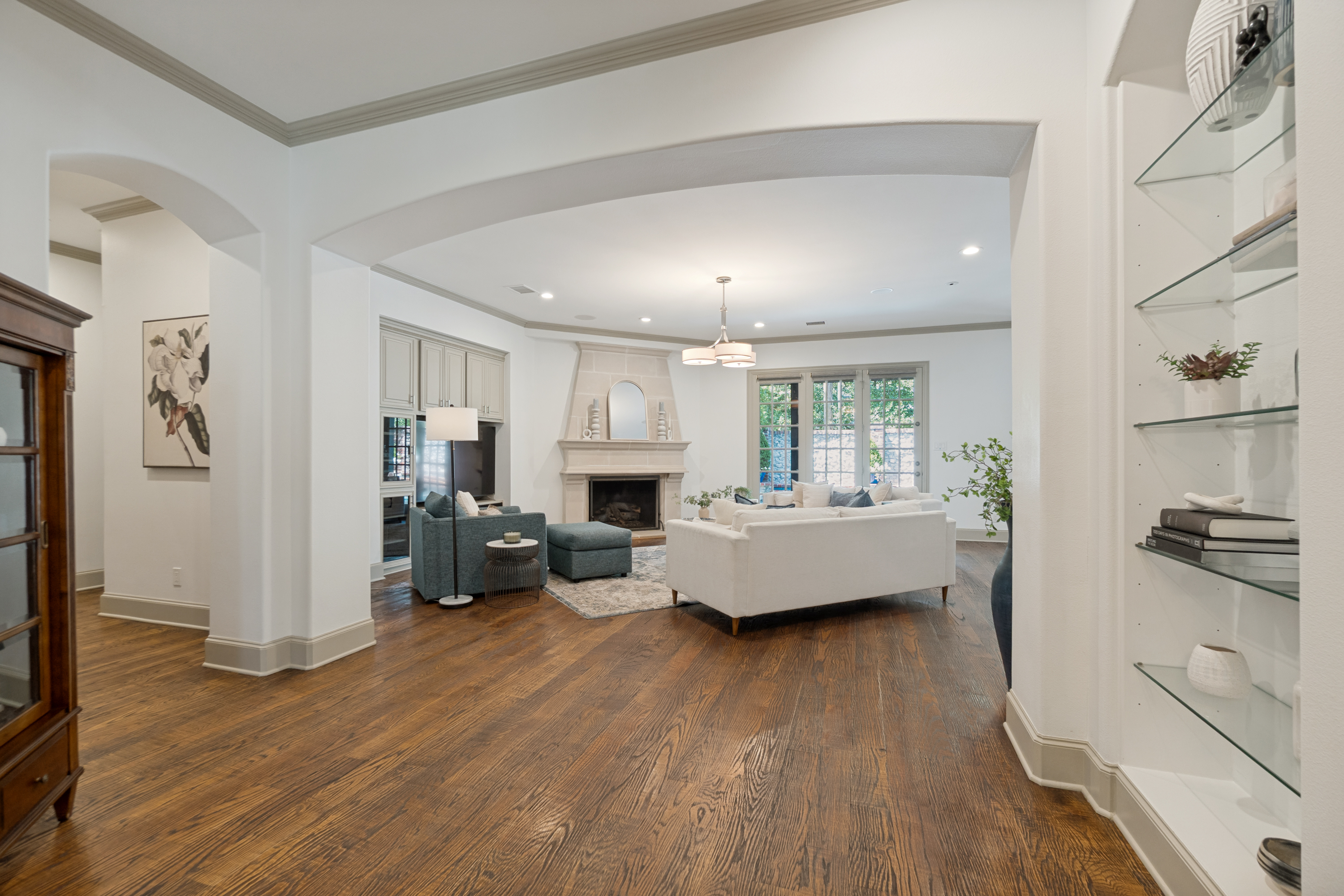 Updated European Transitional in the heart of Preston Hollow - 物件實景