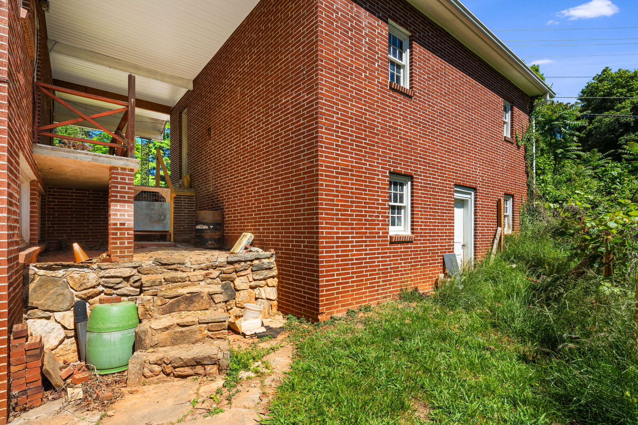 Mars Hill, North Carolina, 28754, United States, 5 Bedrooms Bedrooms, ,3 BathroomsBathrooms,Residential,For Sale,2049468