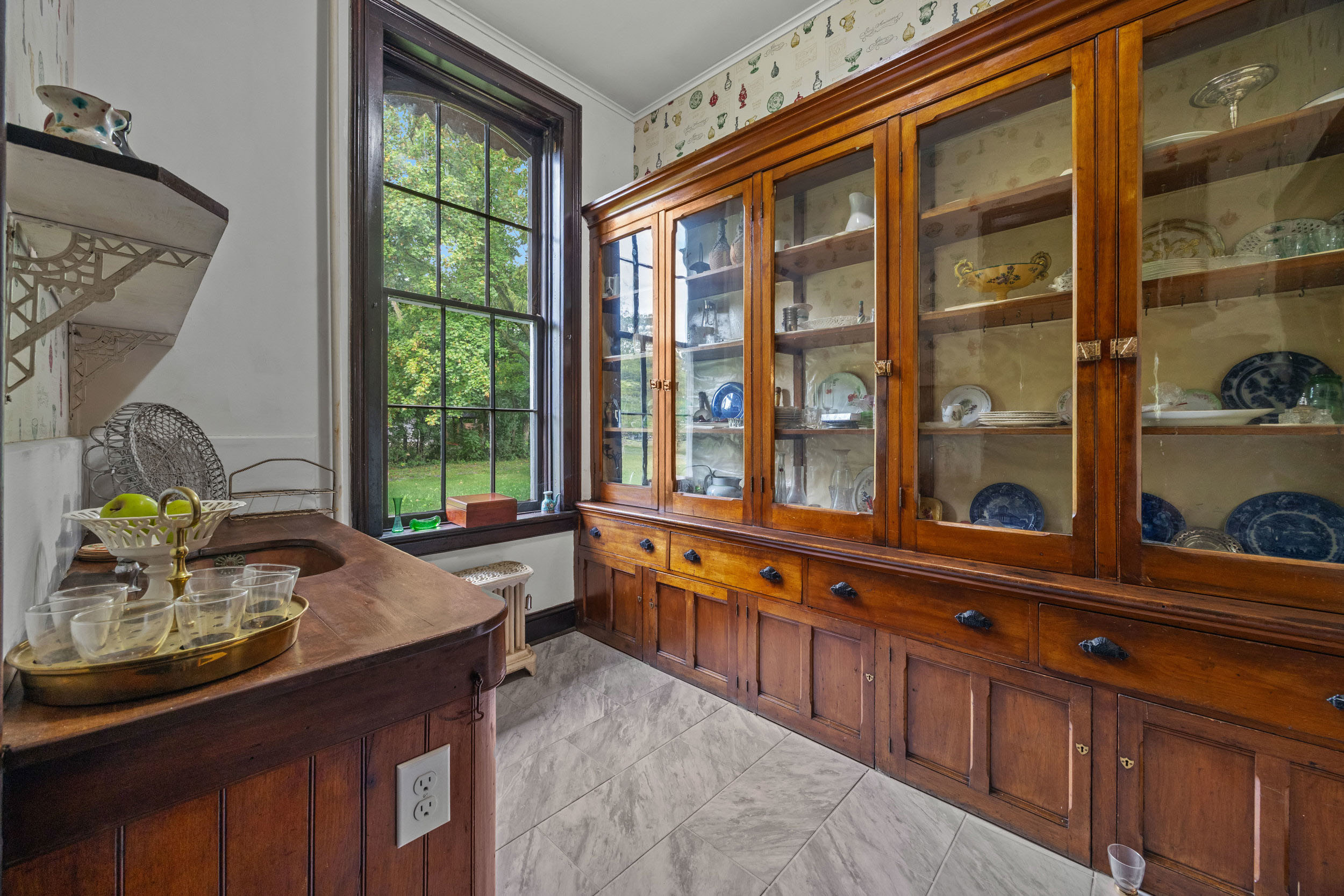 Geneva, New York, 14456, United States, 7 Bedrooms Bedrooms, ,4 BathroomsBathrooms,Residential,For Sale,1982017