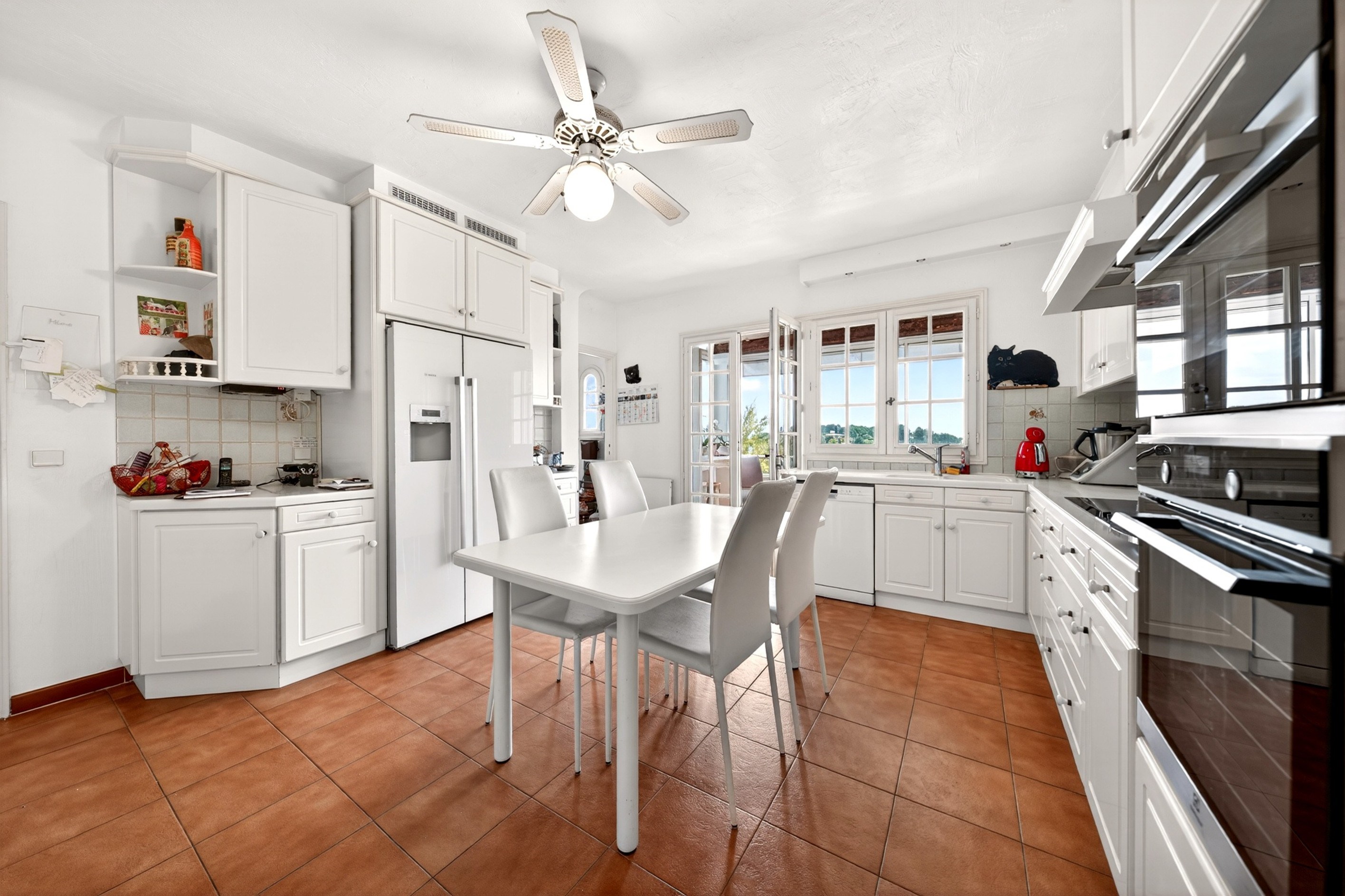  Côte d’Azur – 301 m² family villa with sea view in a secure estate close to ame… - 物件實景