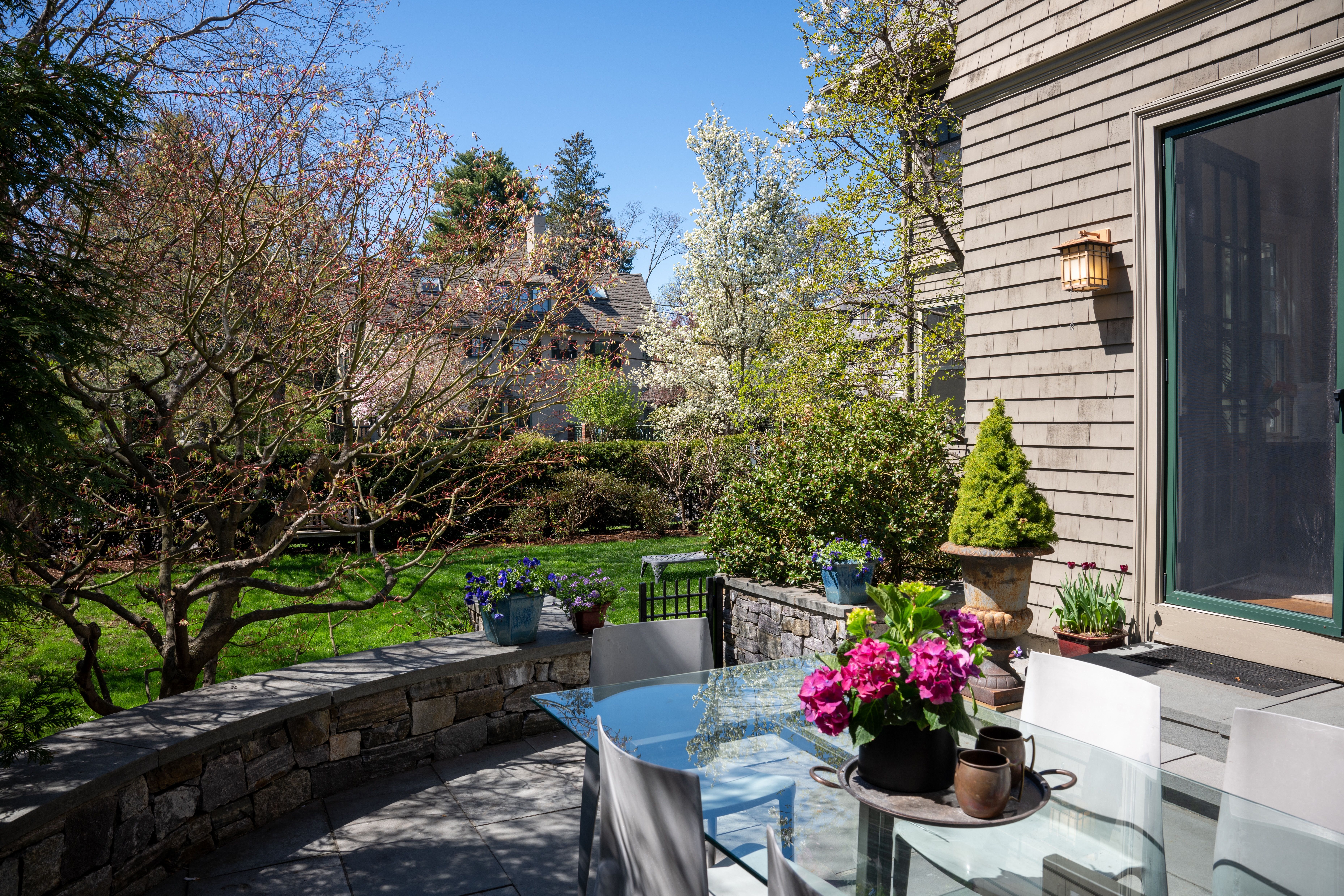  14 Elmwood Avenue, Cambridge, MA, 02138 - 物件實景