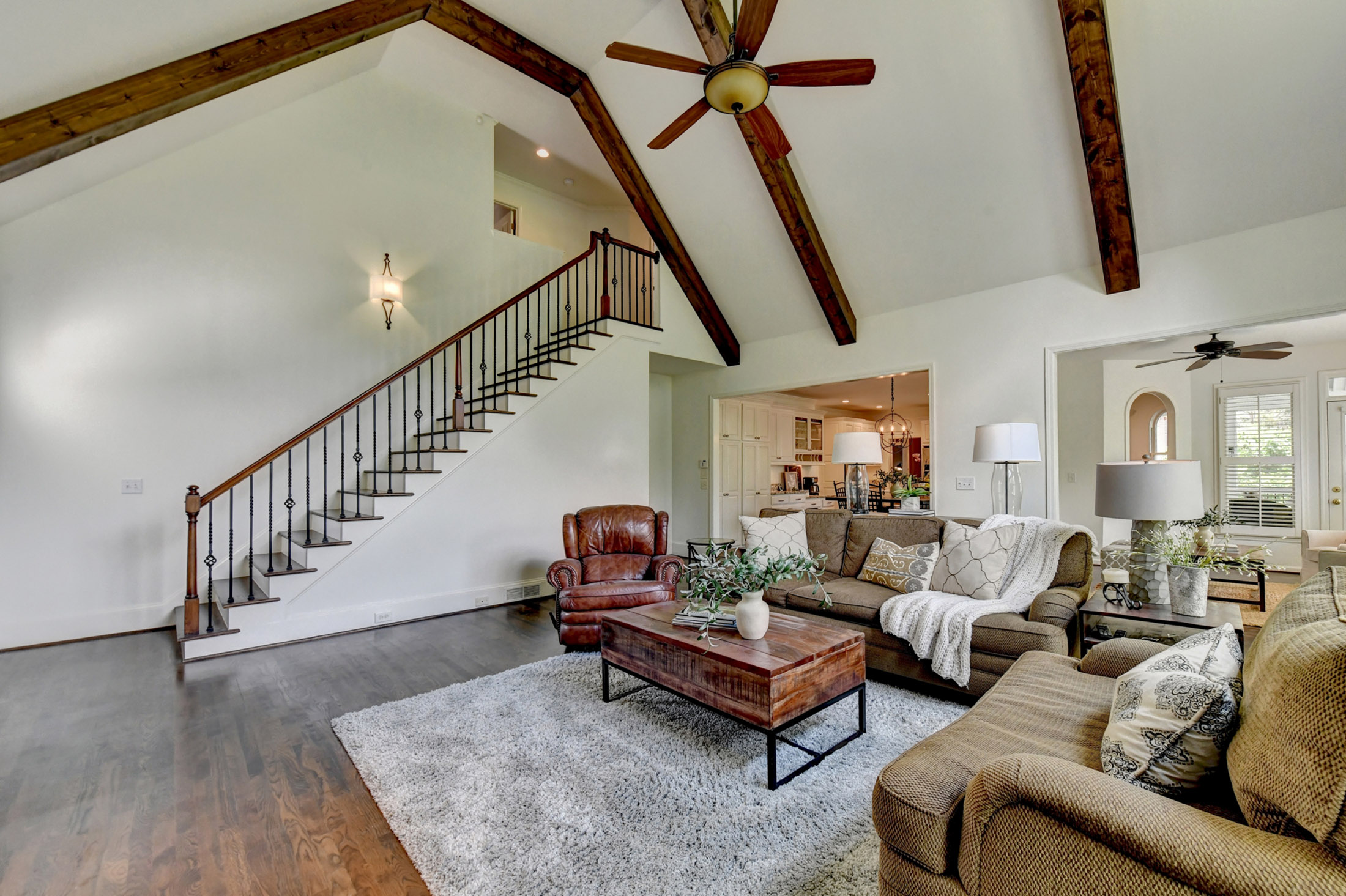  Stunning, Fully Renovated Glen Abbey Home Nestled in the Heart of Alpharetta - 物件實景