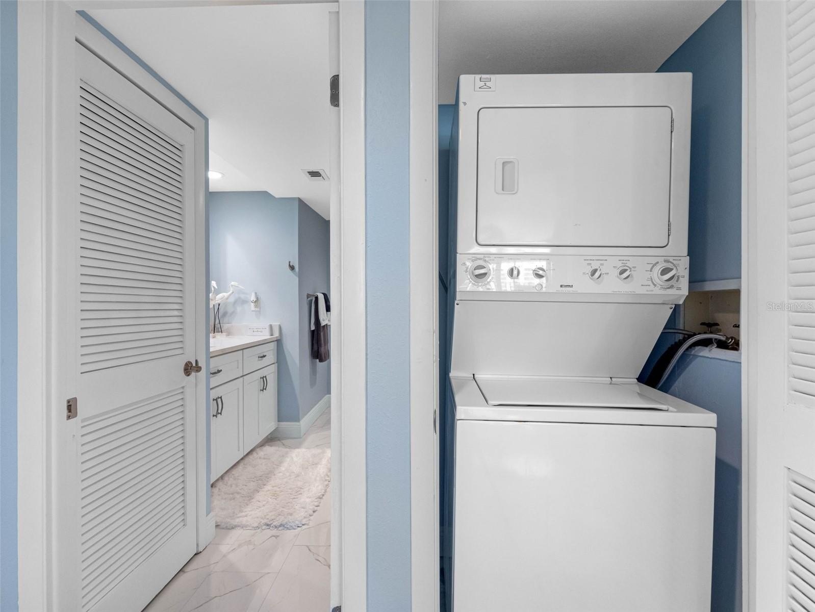 CLEARWATER BEACH, Florida, 33767, United States, 2 Bedrooms Bedrooms, ,2 BathroomsBathrooms,Residential,For Sale,1937556