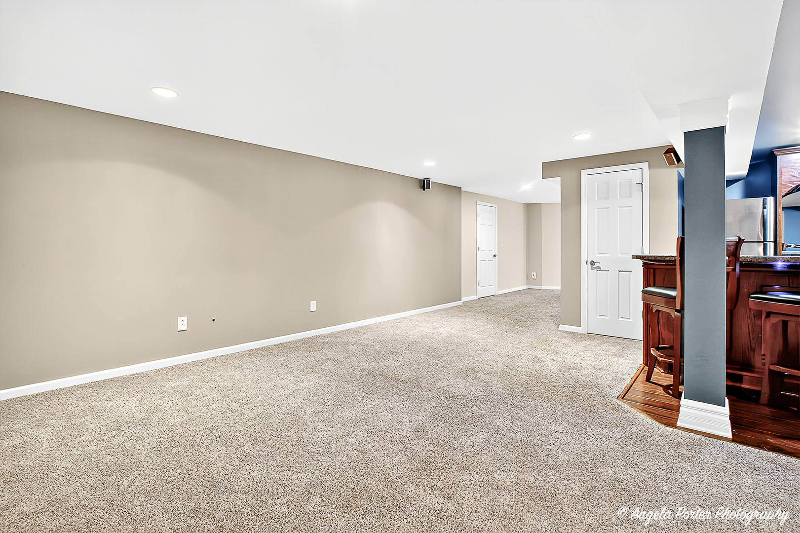 Mchenry, Illinois, 60051, United States, 4 Bedrooms Bedrooms, ,4 BathroomsBathrooms,Residential,For Sale,2006367