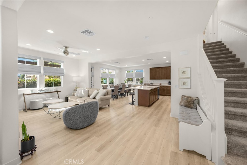 Upland, California, 91784, United States, 3 Bedrooms Bedrooms, ,3 BathroomsBathrooms,Residential,For Sale,1988637