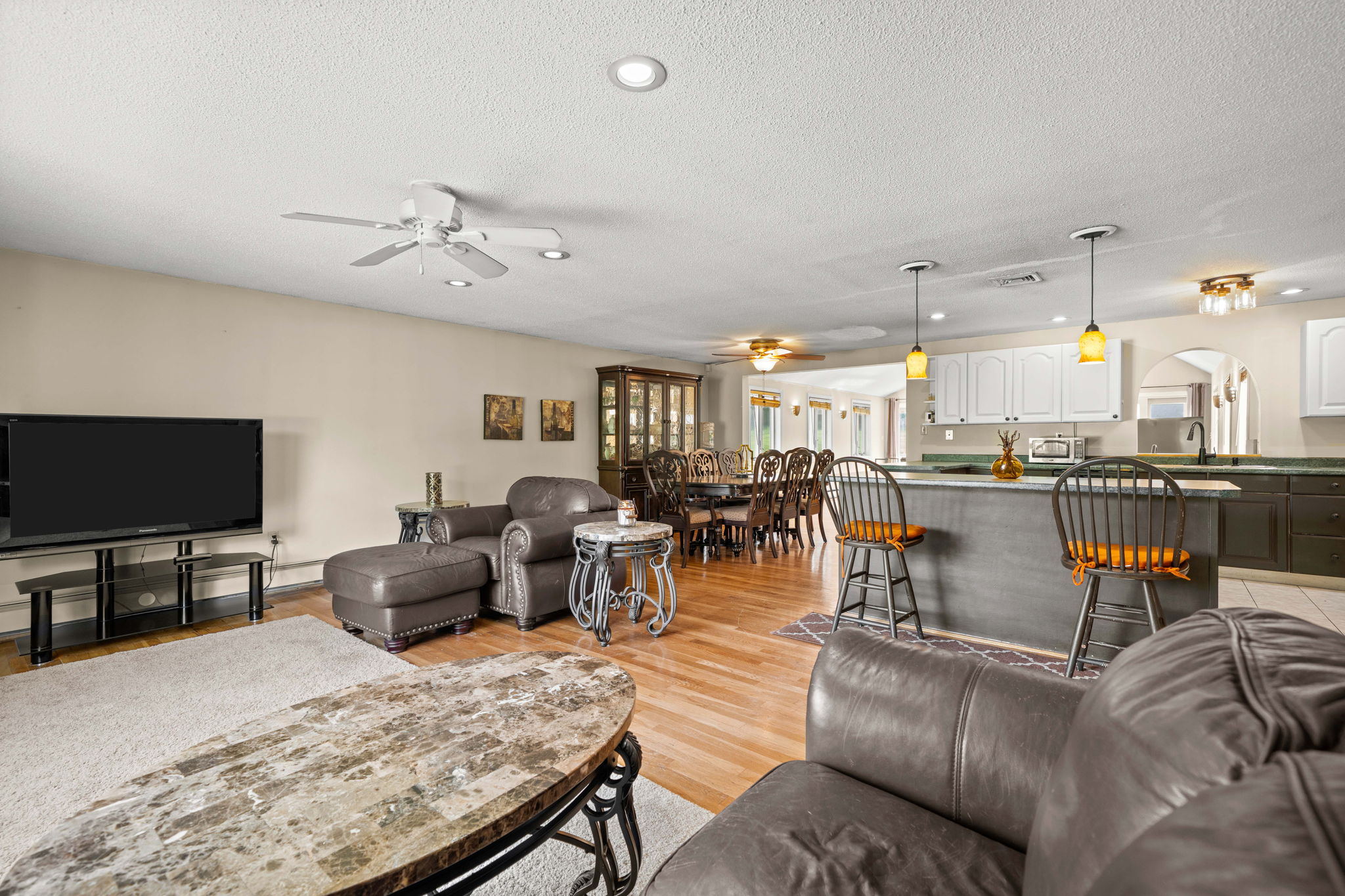  240 Hampstead St, Methuen, MA, 01844 - 物件實景
