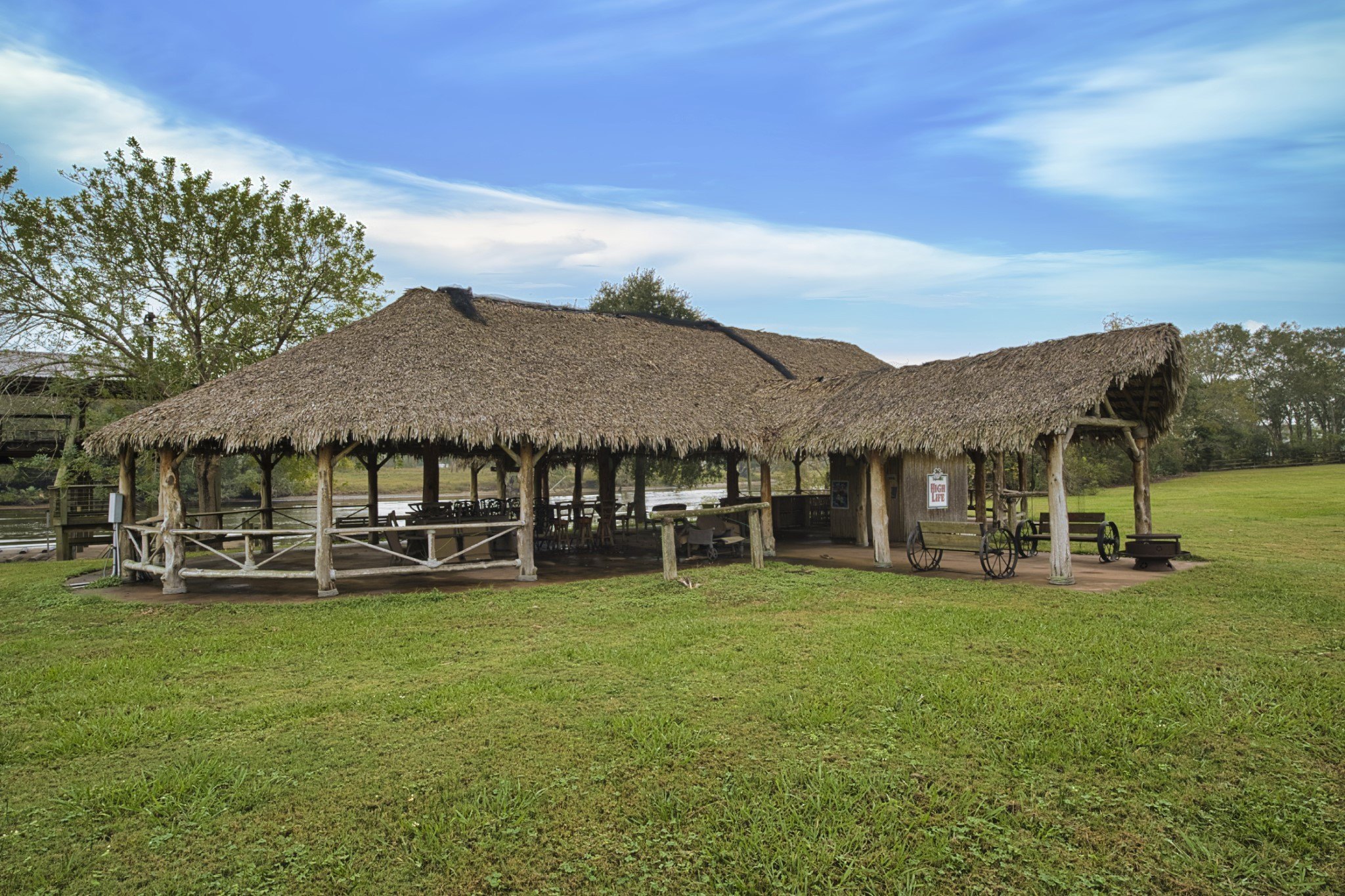 Brazoria, Texas, 77422, United States, 6 Bedrooms Bedrooms, ,6 BathroomsBathrooms,Residential,For Sale,1978625