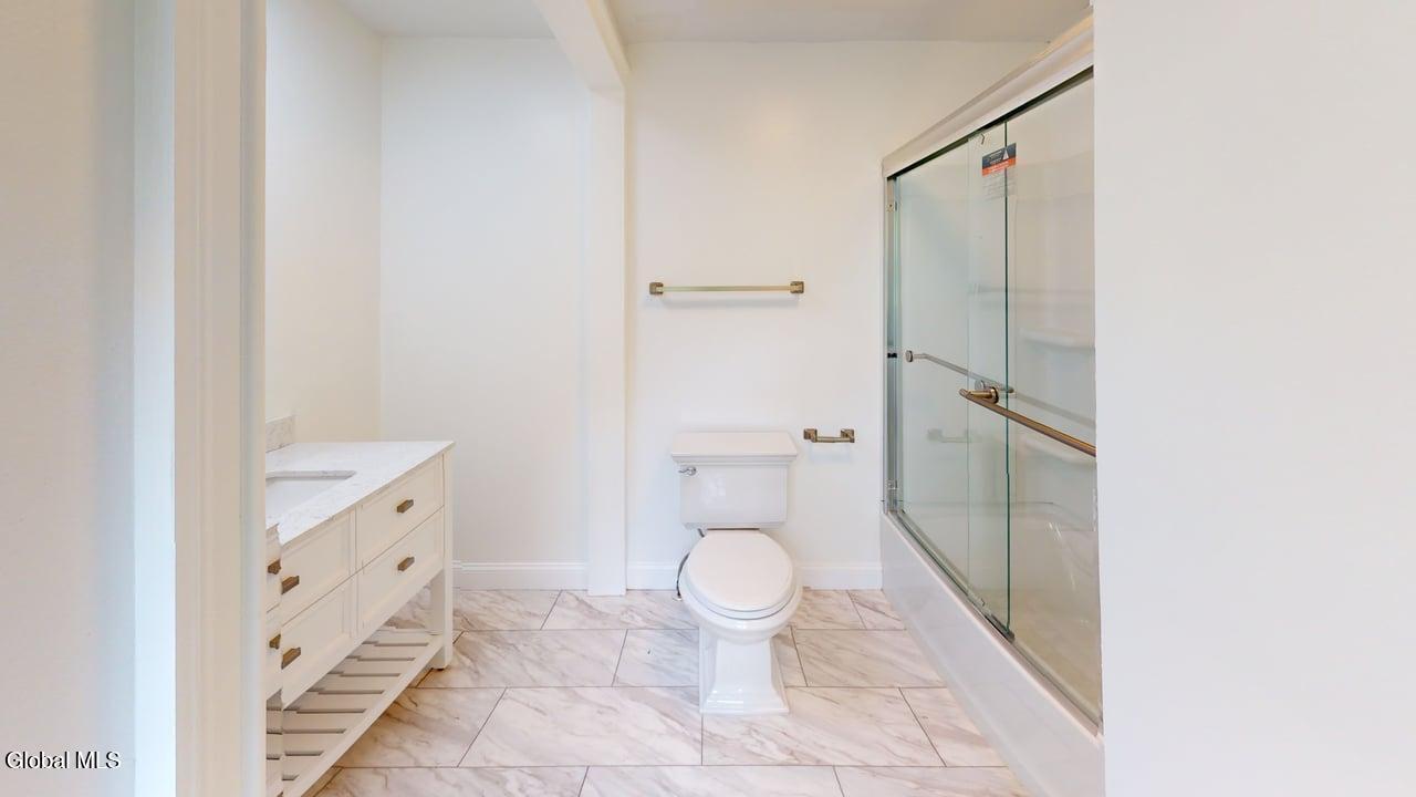 Summit, New York, 12175, United States, 3 Bedrooms Bedrooms, ,4 BathroomsBathrooms,Residential,For Sale,1942619