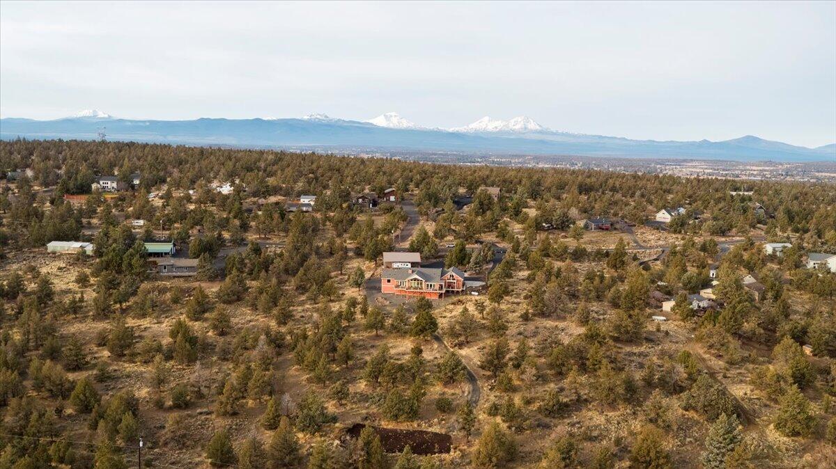 Bend, Oregon, 97703, United States, 3 Bedrooms Bedrooms, ,2 BathroomsBathrooms,Residential,For Sale,2005740