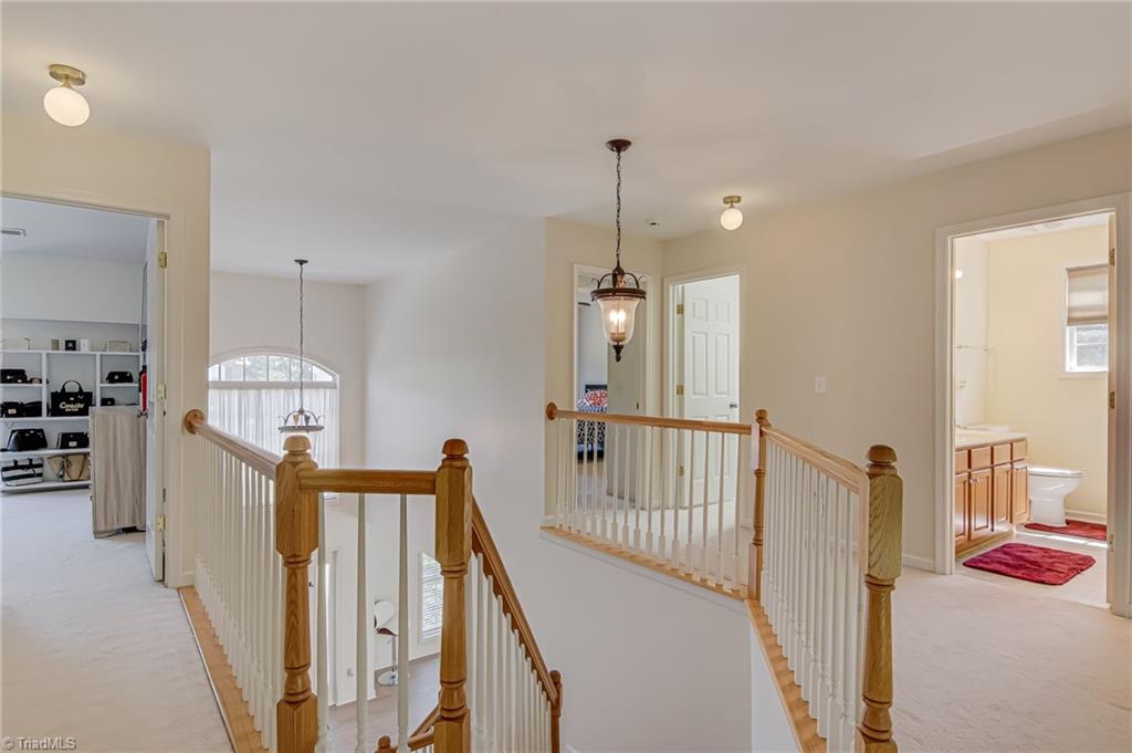 High Point, North Carolina, 27265, United States, 4 Bedrooms Bedrooms, ,3 BathroomsBathrooms,Residential,For Sale,1948916