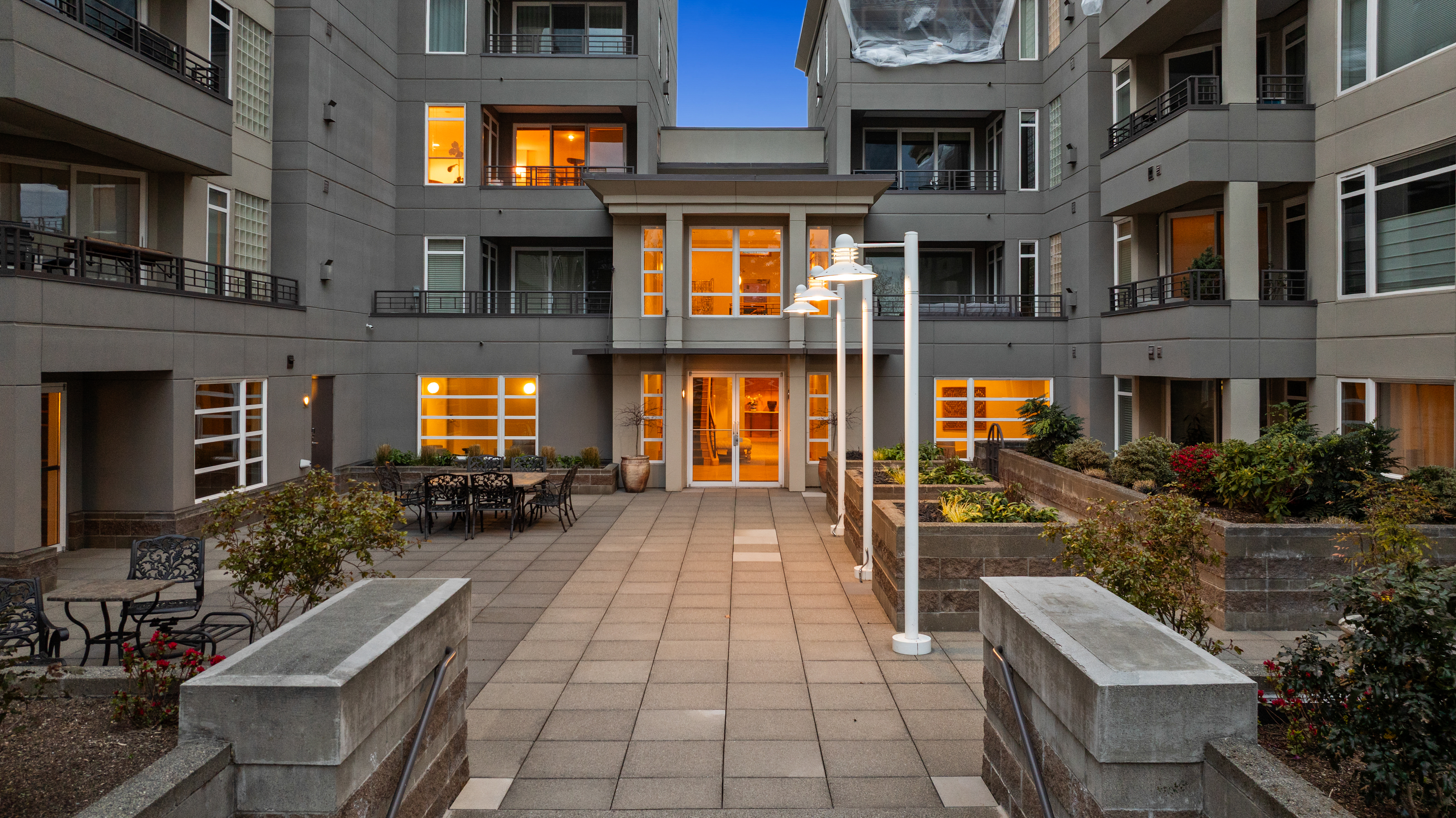  225 4th Avenue, Kirkland, WA 98033 - 物件實景