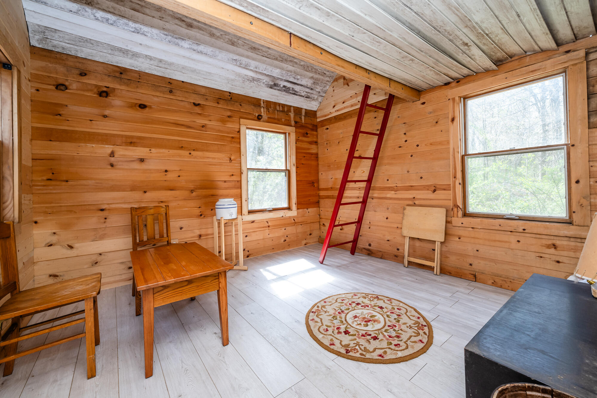 Bridgman, Michigan, 49106, United States, 6 Bedrooms Bedrooms, ,5 BathroomsBathrooms,Residential,For Sale,1921527