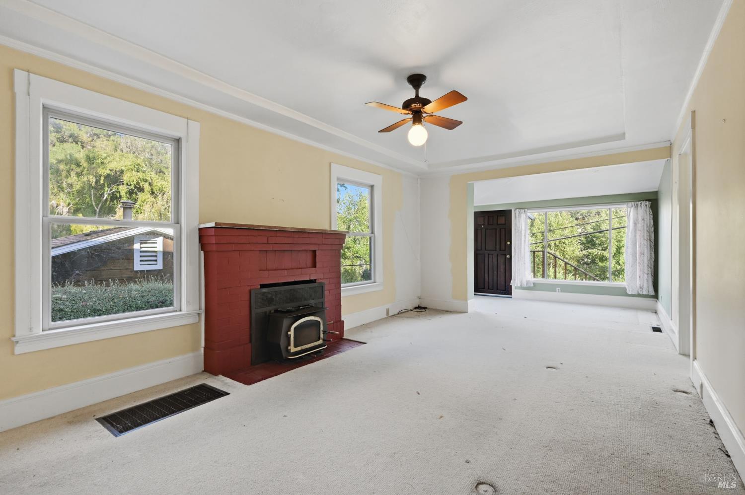 Fairfax, California, 94930, United States, 2 Bedrooms Bedrooms, ,2 BathroomsBathrooms,Residential,For Sale,1989097