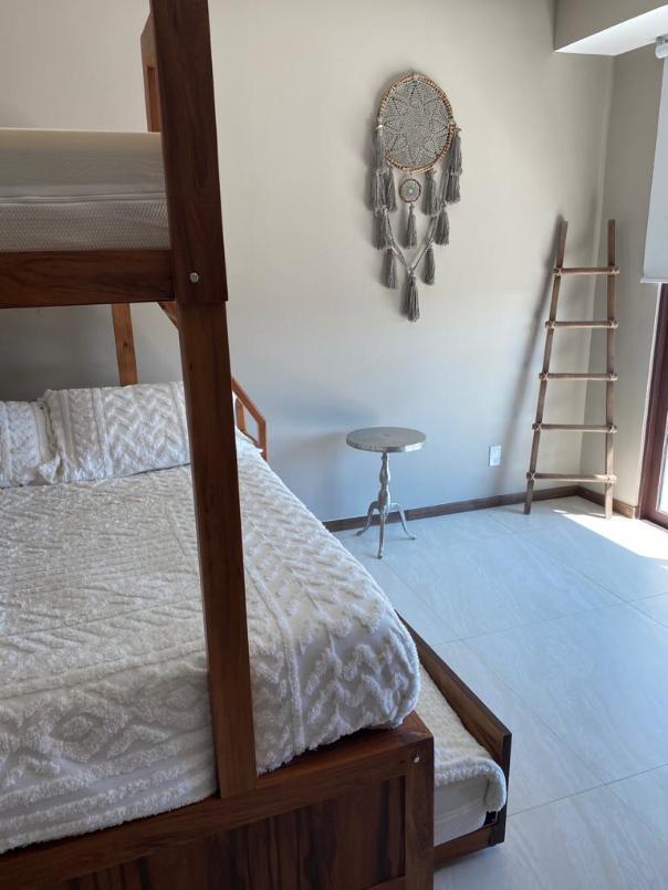 Av. Costera de las Palmas, Acapulco de Juárez, Guerrero, 39897, Mexico, 5 Bedrooms Bedrooms, ,4 BathroomsBathrooms,Residential,For Sale,Av. Costera de las Palmas,1616326