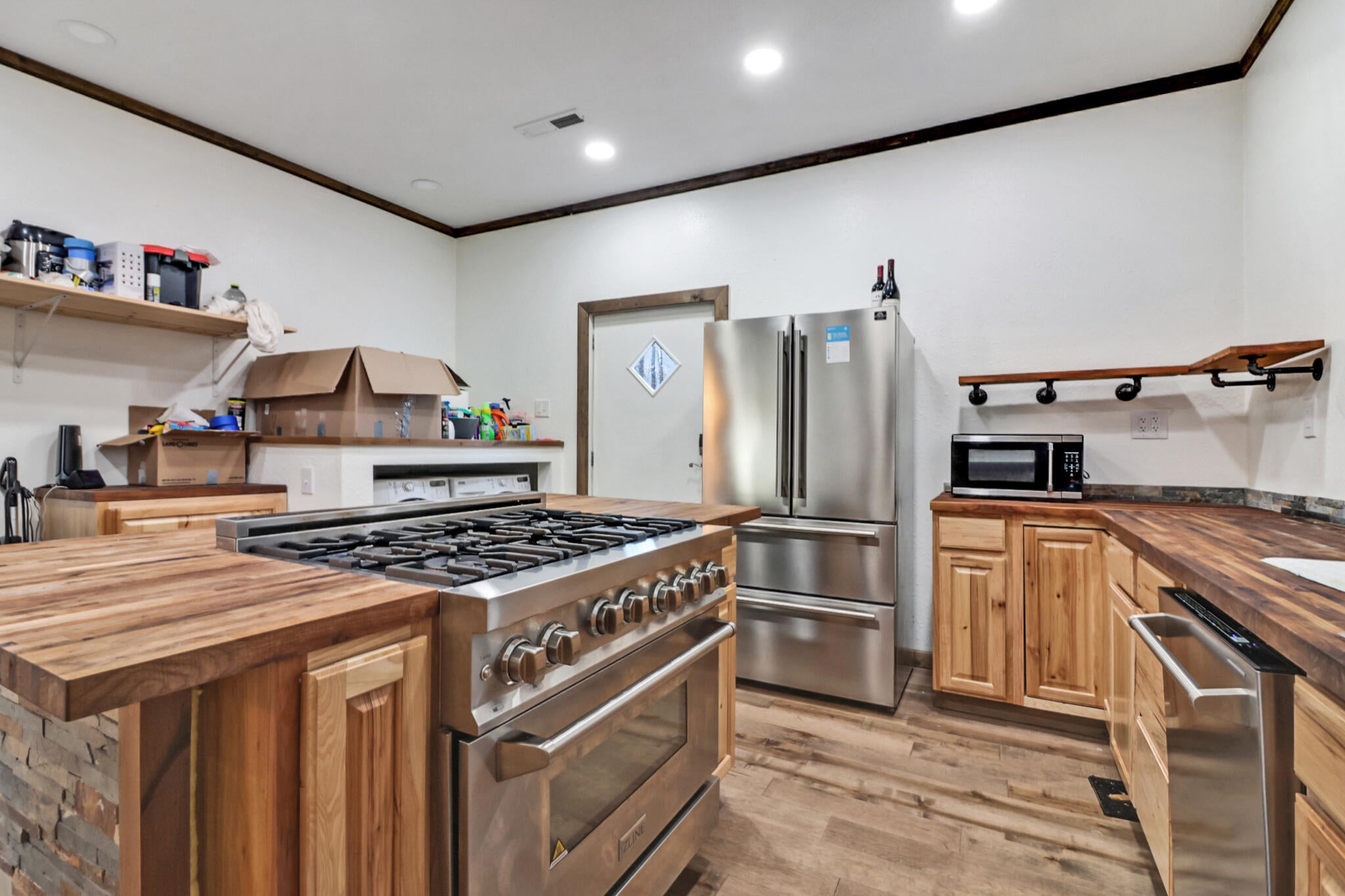 Pikeville, Tennessee, 37367, United States, 5 Bedrooms Bedrooms, ,3 BathroomsBathrooms,Residential,For Sale,1692577