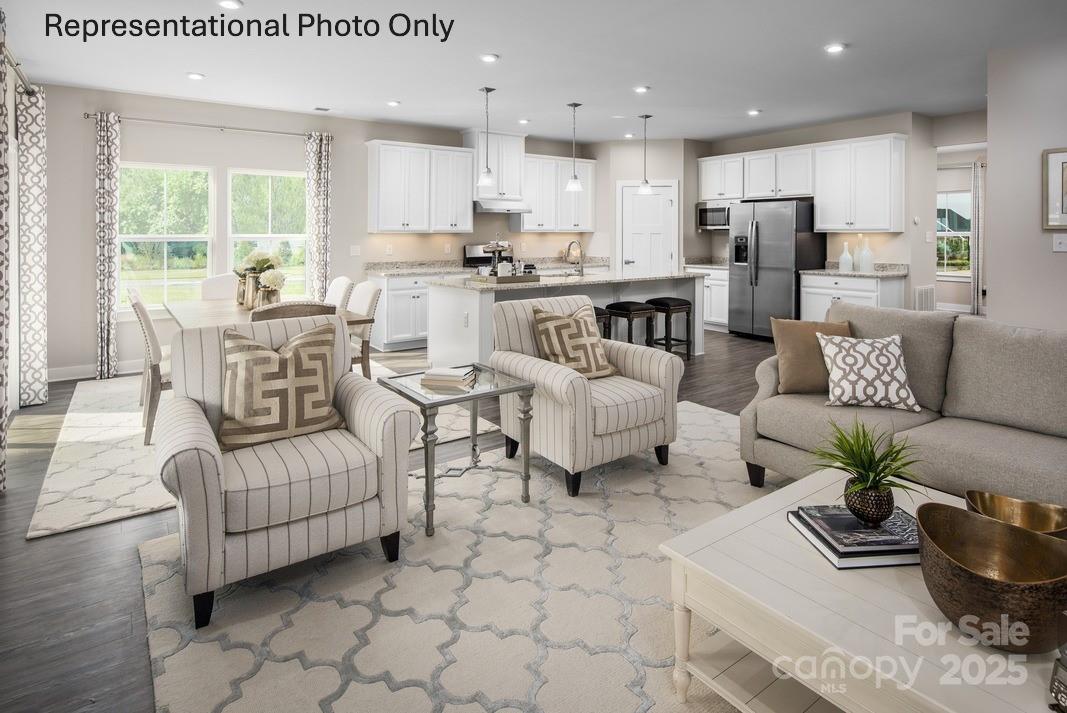 Indian Trail, North Carolina, 28079, United States, 5 Bedrooms Bedrooms, ,3 BathroomsBathrooms,Residential,For Sale,1920596