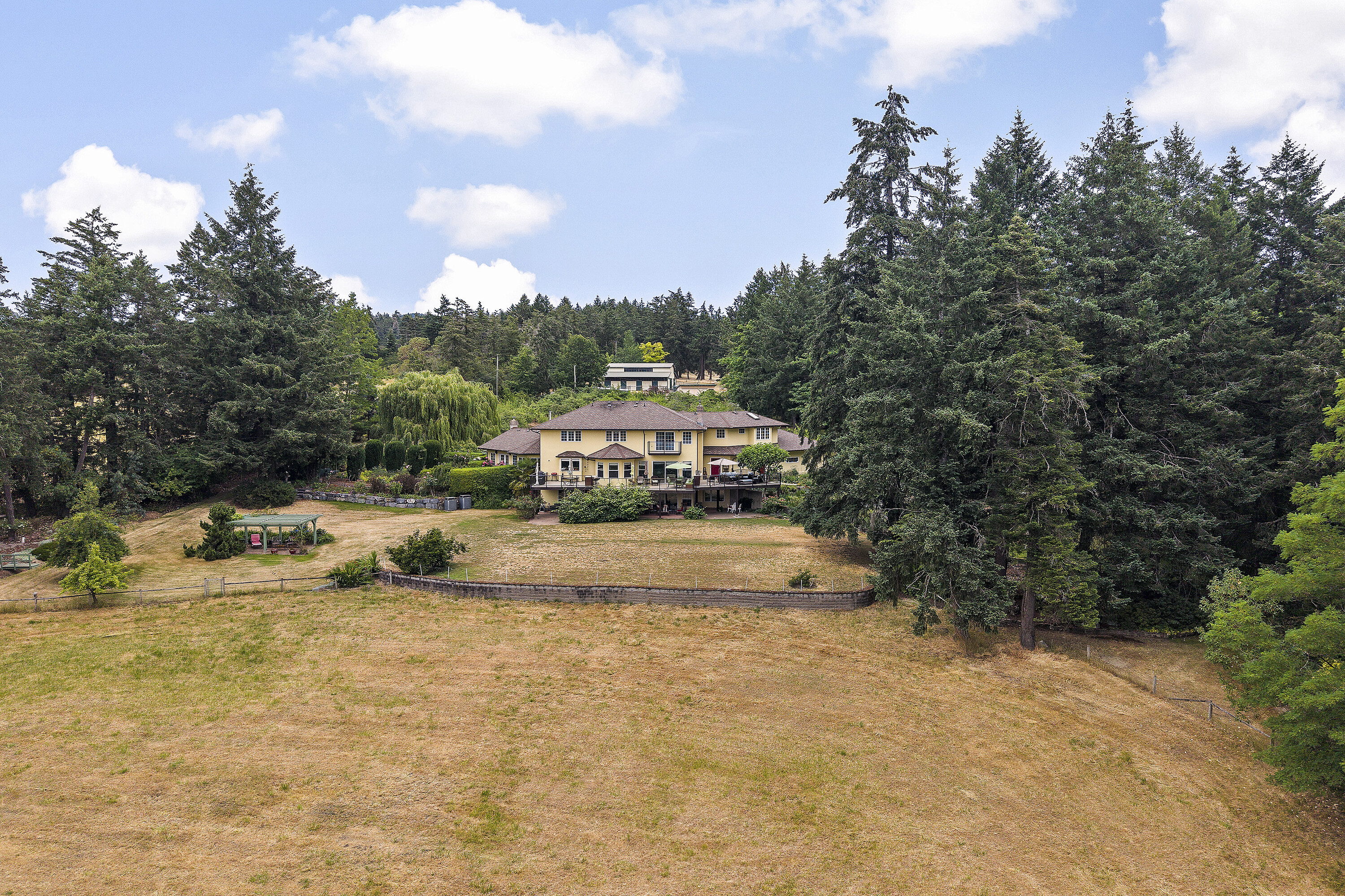  Remarkable Lakefront Estate - 物件實景