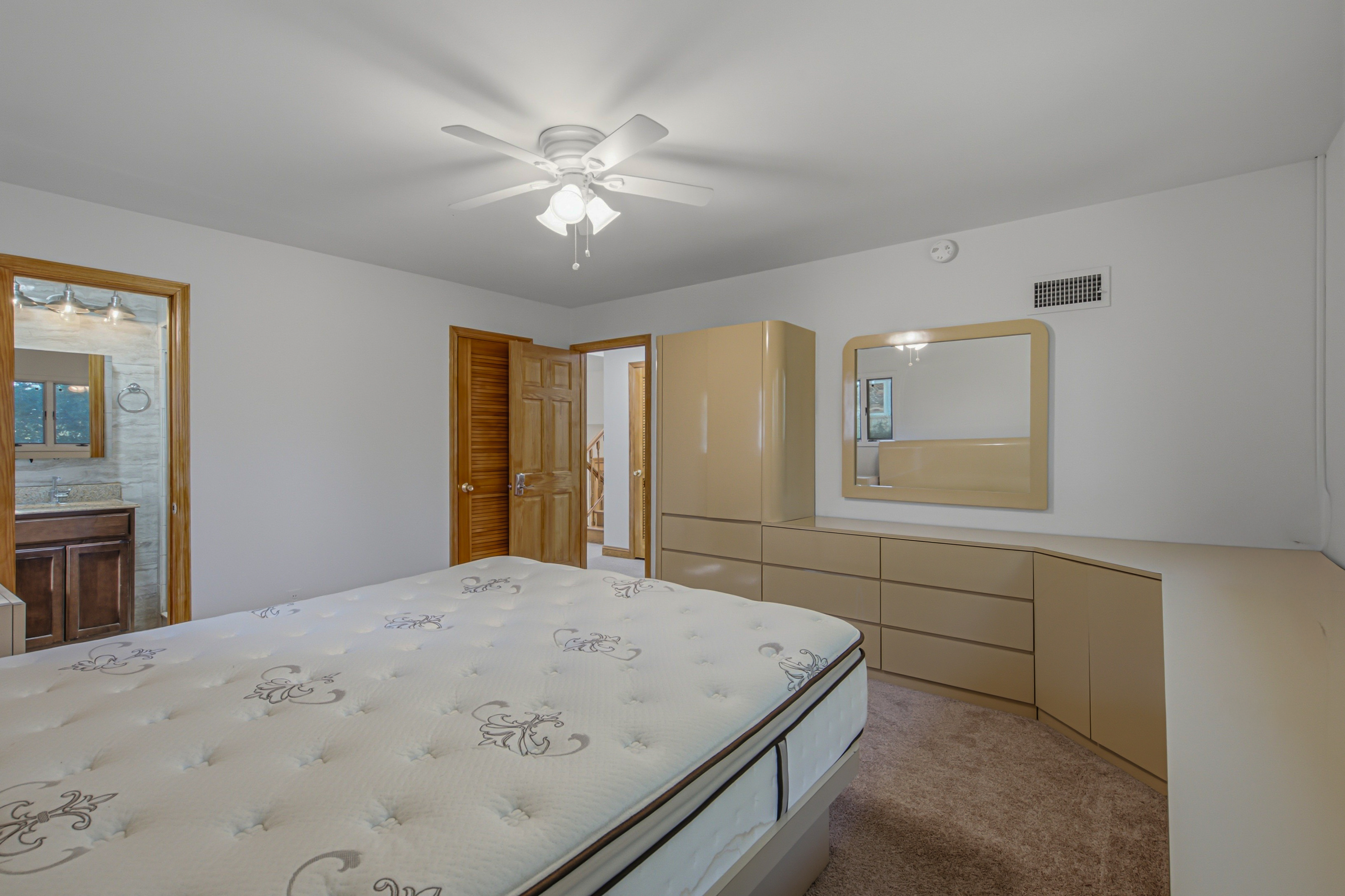  8 Hamilton Drive, Roslyn, NY, 11576 - 物件實景