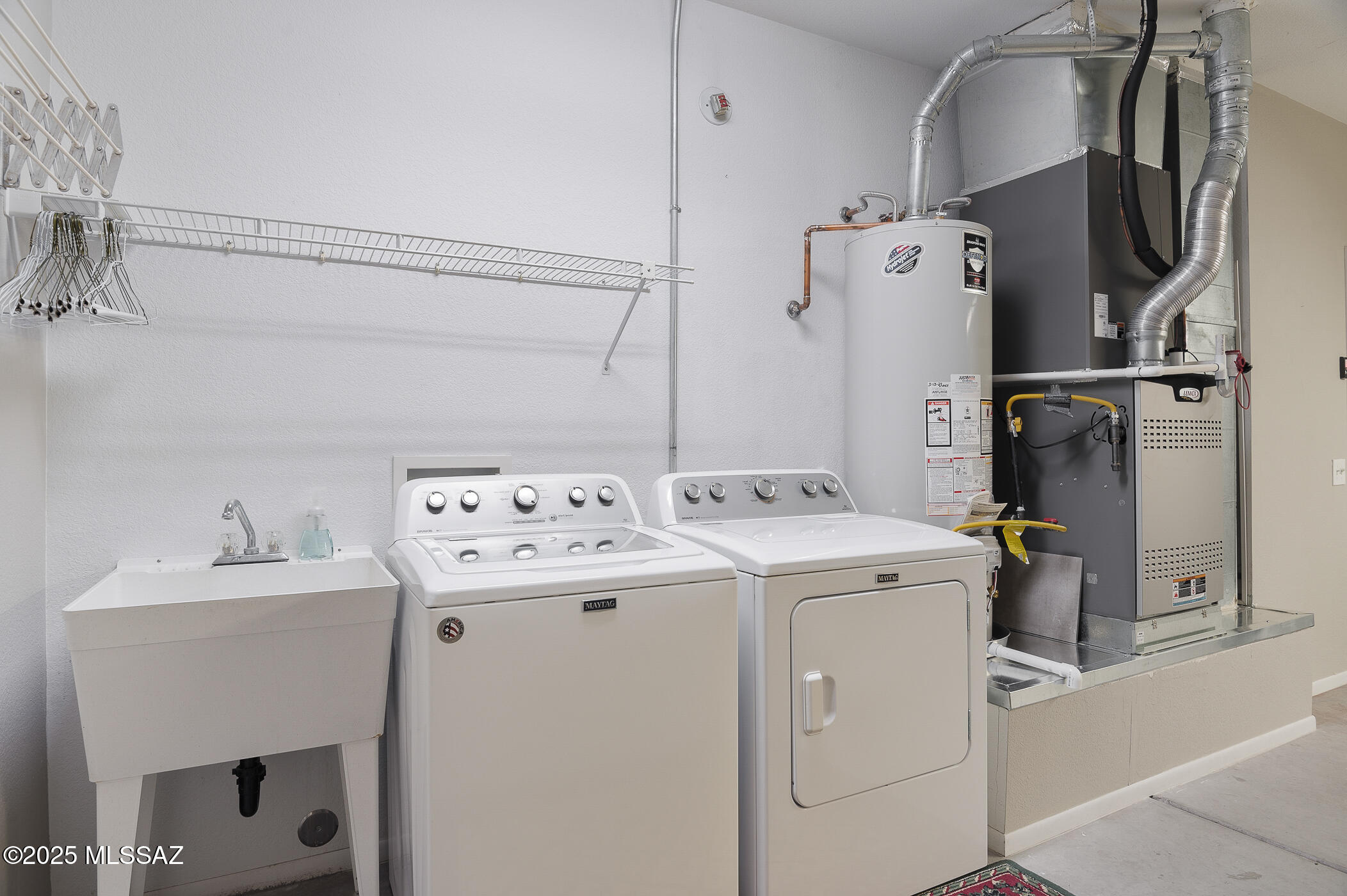 Oro Valley, Arizona, 85755, United States, 2 Bedrooms Bedrooms, ,2 BathroomsBathrooms,Residential,For Sale,1959033