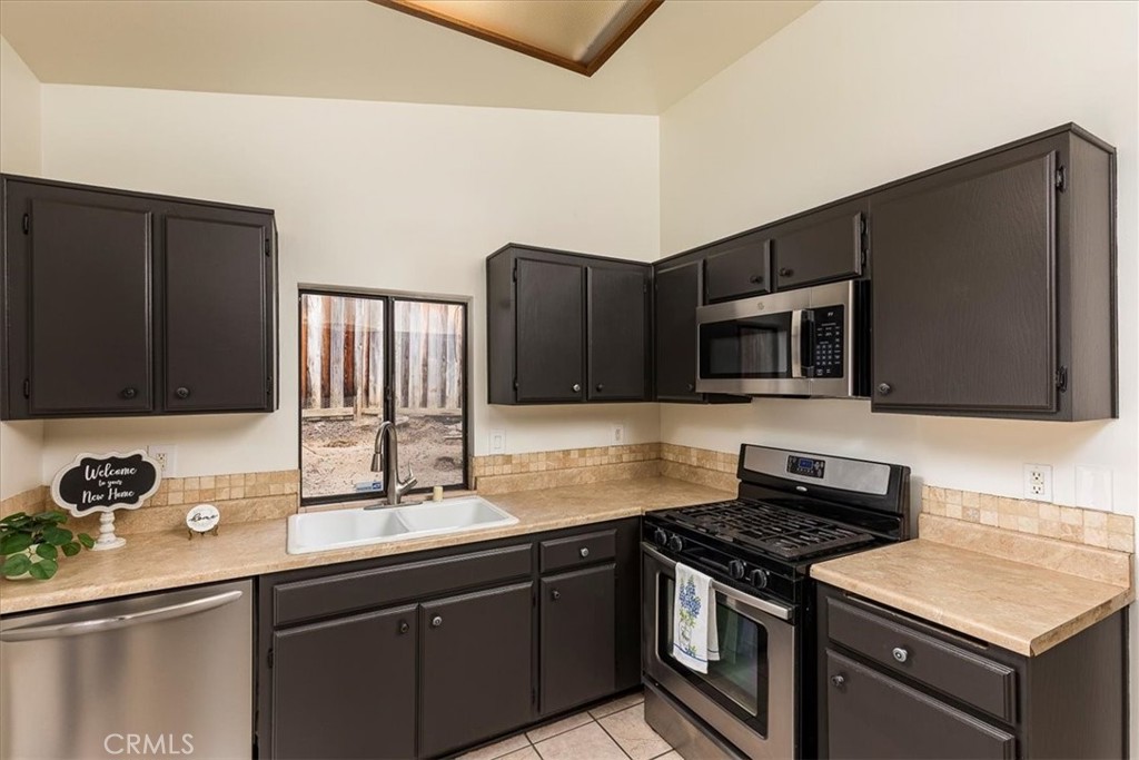 Murrieta, California, 92563, United States, 3 Bedrooms Bedrooms, ,1 BathroomBathrooms,Residential,For Sale,1975834