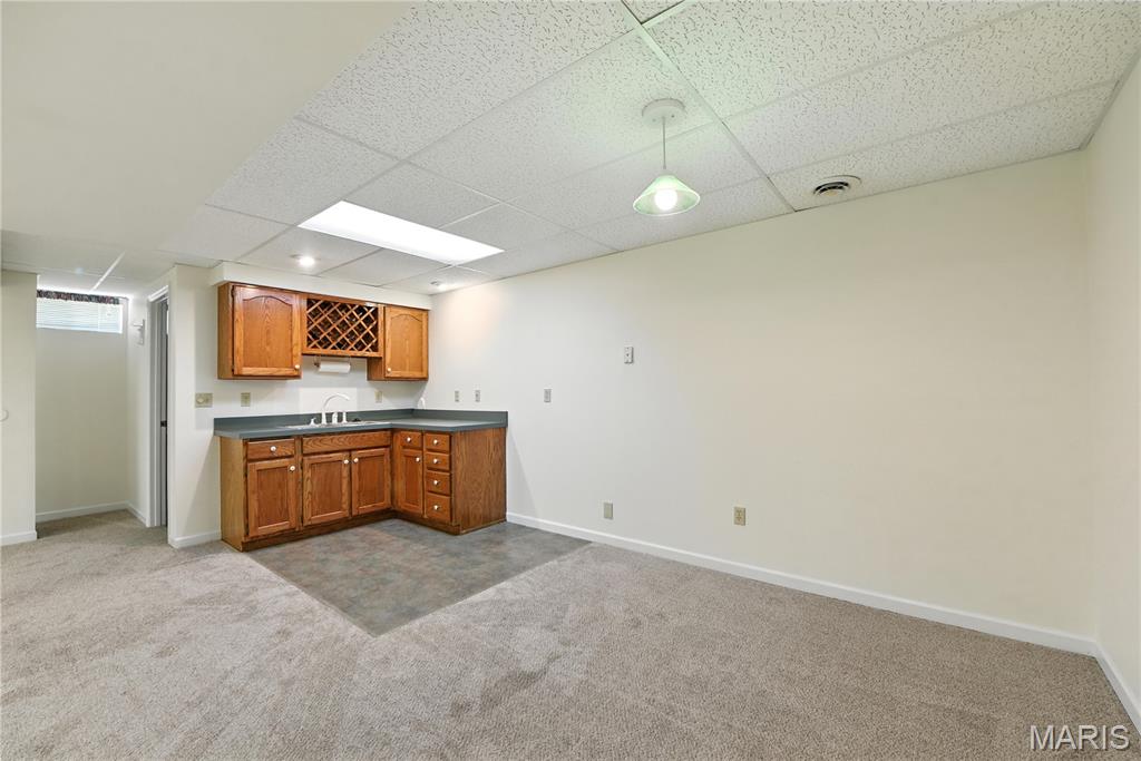 Maryland Heights, Missouri, 63043, United States, 3 Bedrooms Bedrooms, ,4 BathroomsBathrooms,Residential,For Sale,1892007