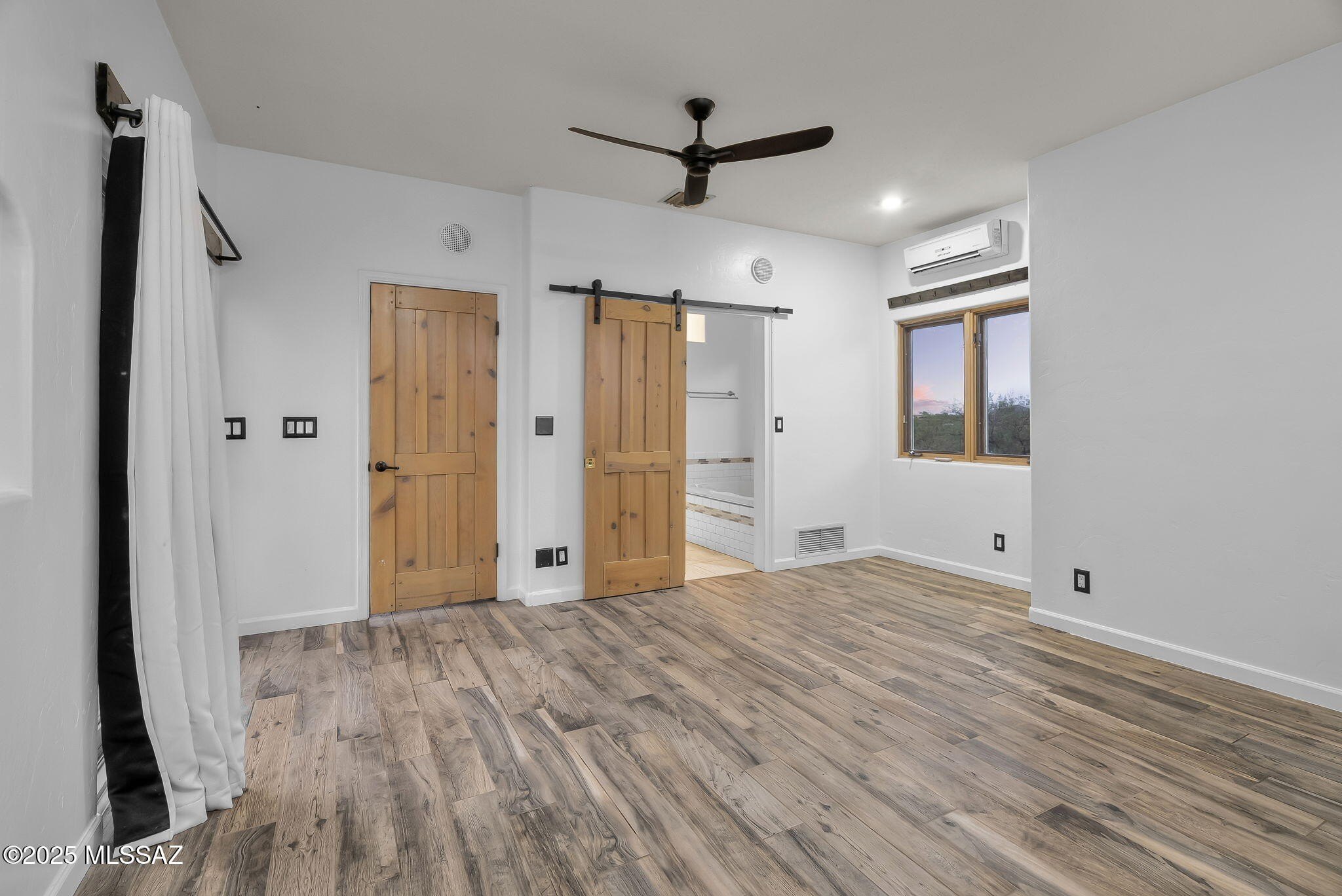 Patagonia, Arizona, 85624, United States, 3 Bedrooms Bedrooms, ,3 BathroomsBathrooms,Residential,For Sale,1943412