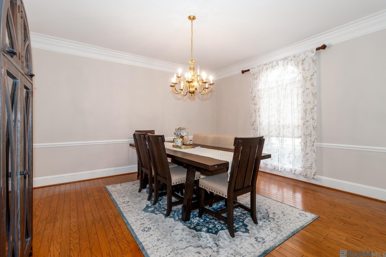 Baton Rouge, Louisiana, 70808, United States, 4 Bedrooms Bedrooms, ,3 BathroomsBathrooms,Residential,For Sale,1935637