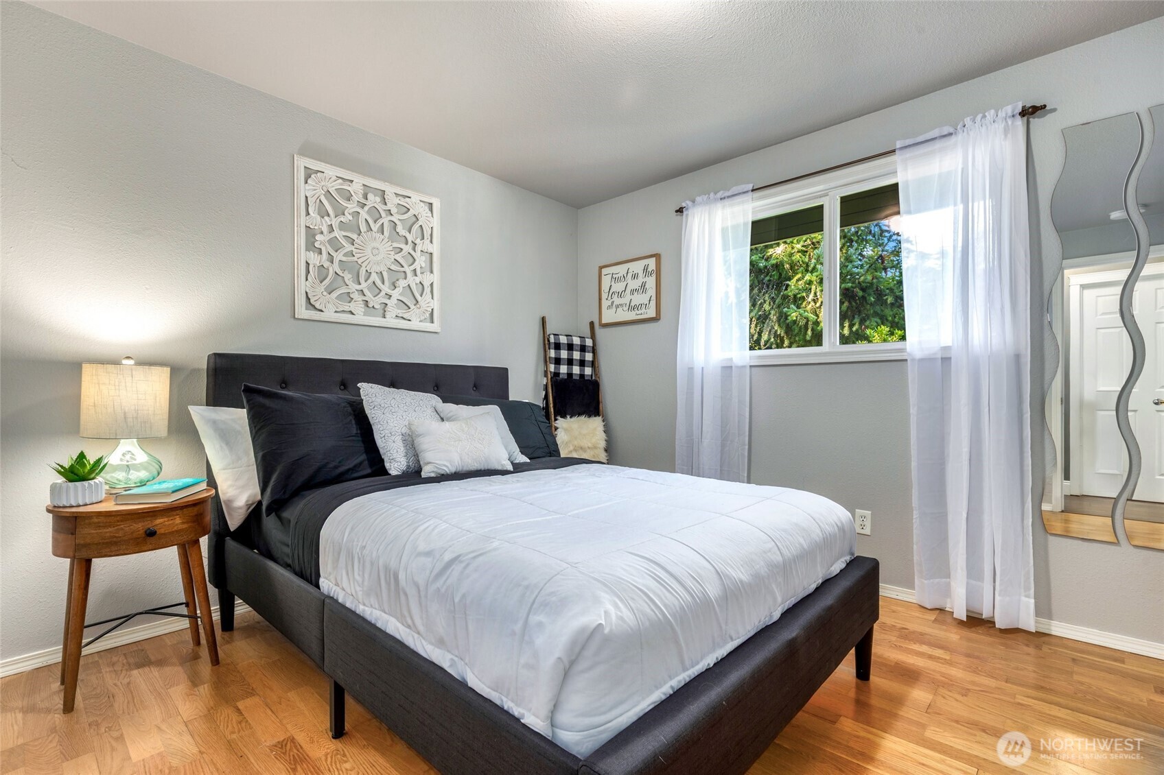Marysville, Washington, 98270, United States, 4 Bedrooms Bedrooms, ,2 BathroomsBathrooms,Residential,For Sale,1905771