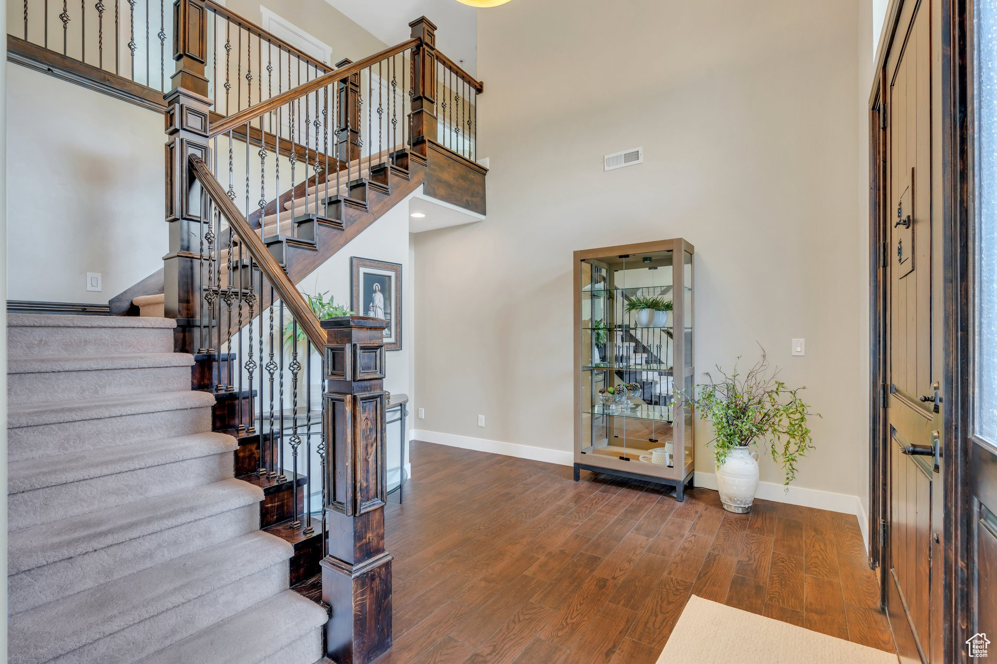 Springville, Utah, 84663, United States, 5 Bedrooms Bedrooms, ,5 BathroomsBathrooms,Residential,For Sale,1829365