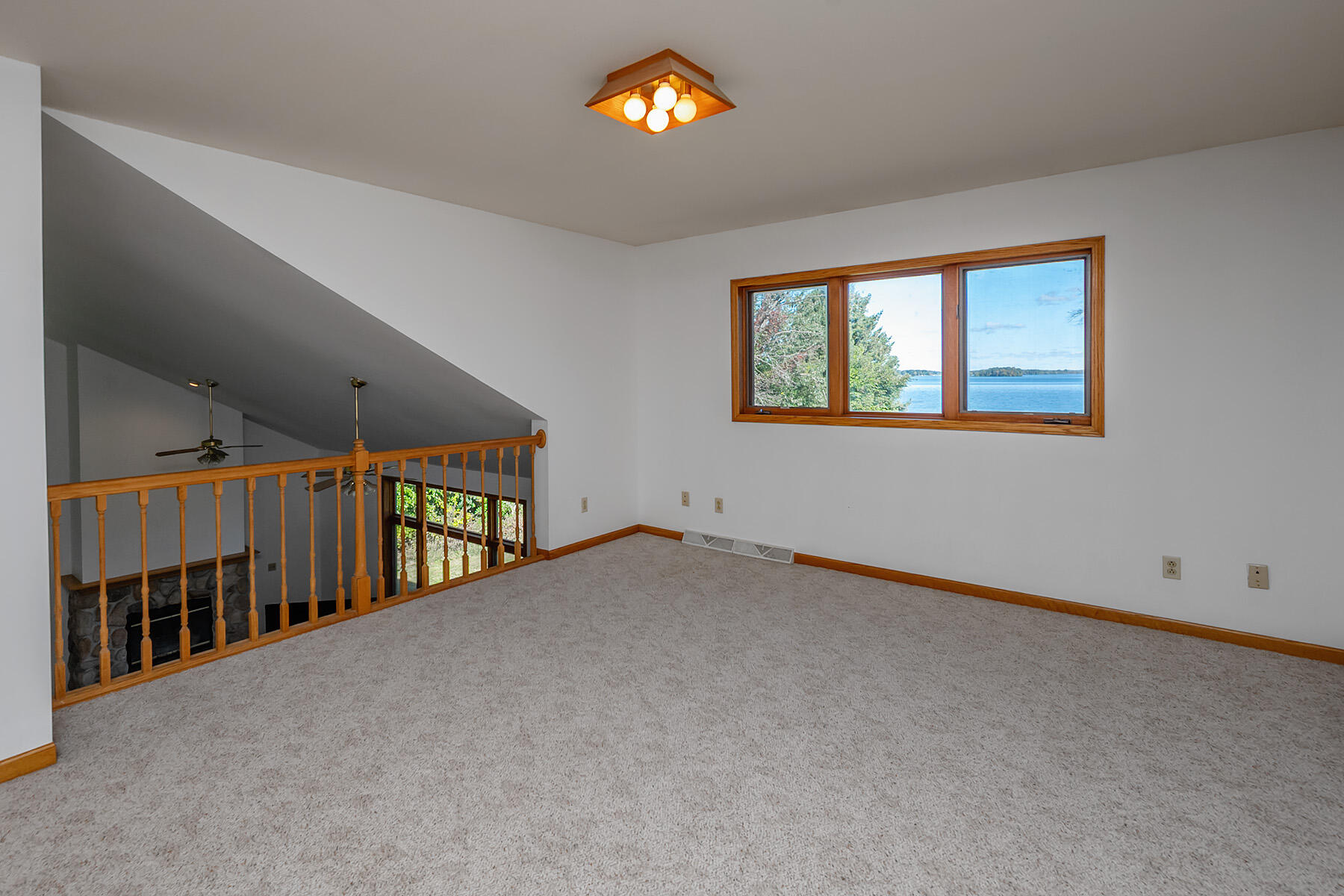 Hustisford, Wisconsin, 53034, United States, 3 Bedrooms Bedrooms, ,3 BathroomsBathrooms,Residential,For Sale,1962581