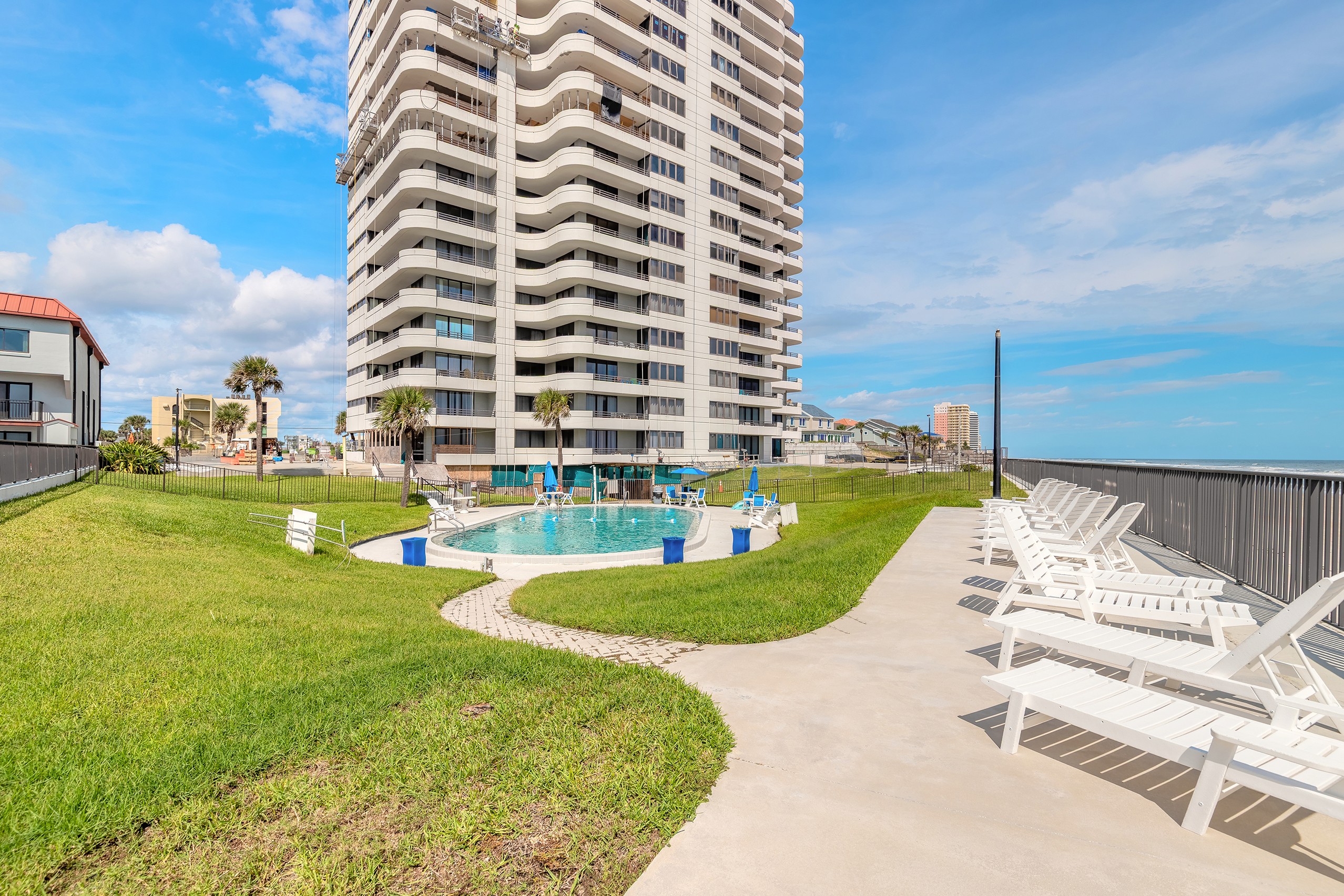 Daytona Beach, Florida, 32118, United States, 3 Bedrooms Bedrooms, ,2 BathroomsBathrooms,Residential,For Sale,1981159