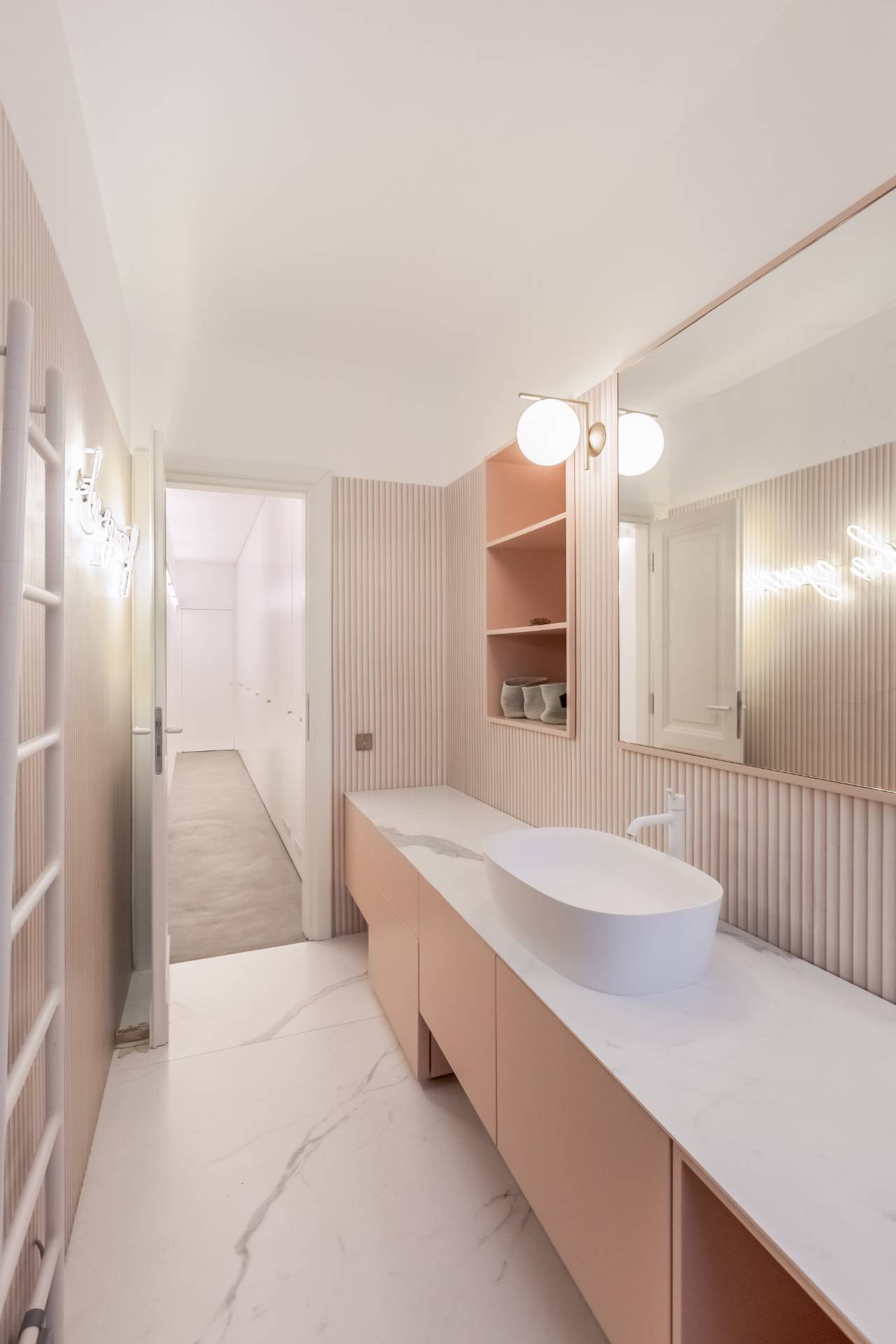 Roma, Roma, 00100, IT, 3 Bedrooms Bedrooms, ,3 BathroomsBathrooms,Residential,For Sale,1989114