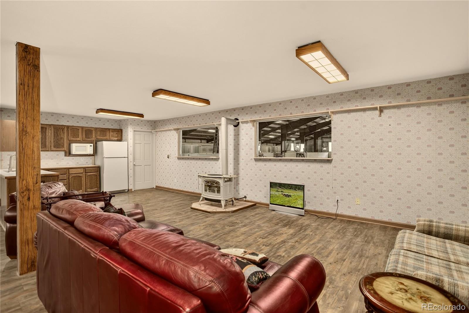 Evergreen, Colorado, 80439, United States, 2 Bedrooms Bedrooms, ,4 BathroomsBathrooms,Residential,For Sale,1951155