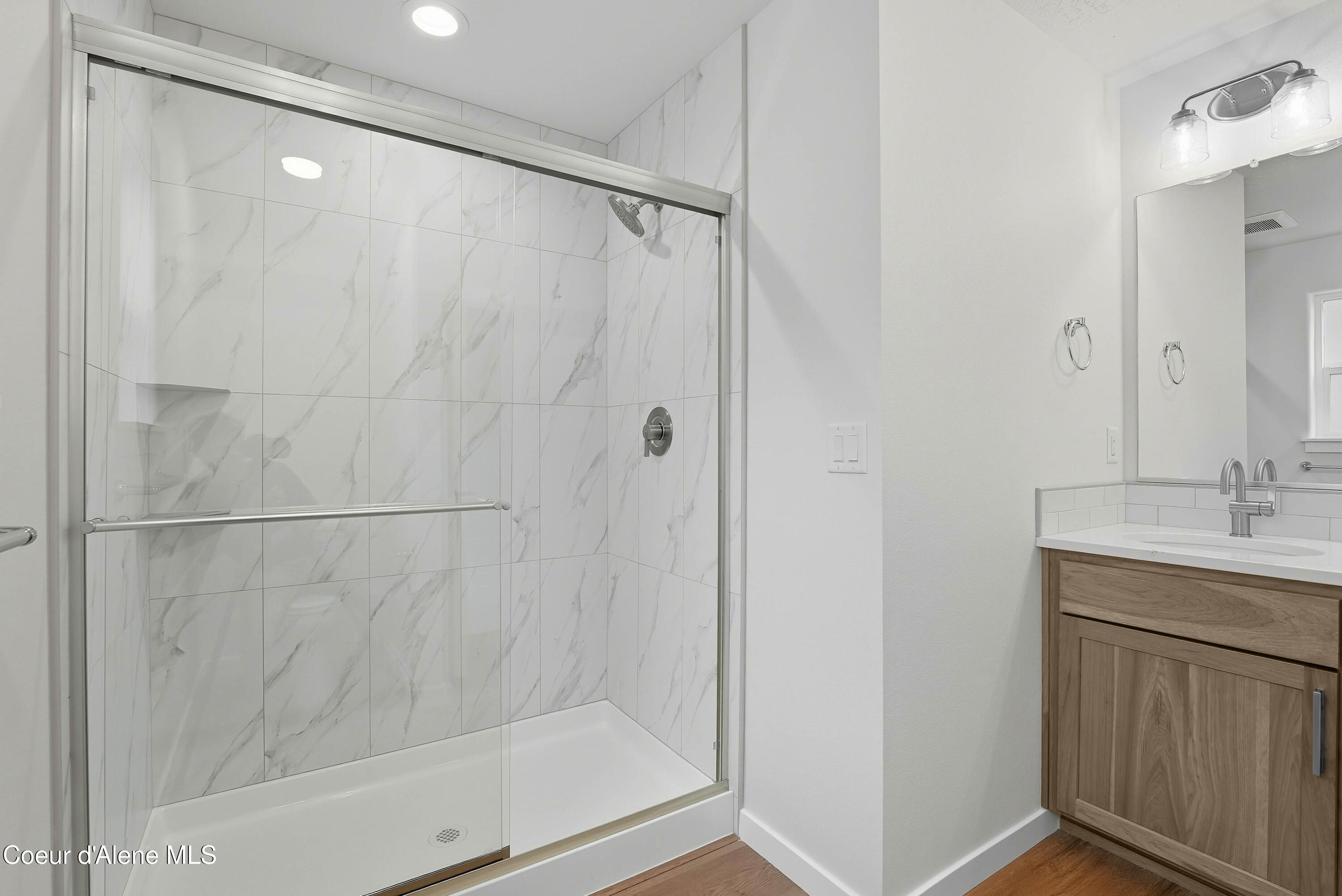 Coeur D'alene, Idaho, 83815, United States, 3 Bedrooms Bedrooms, ,Residential,For Sale,1957513