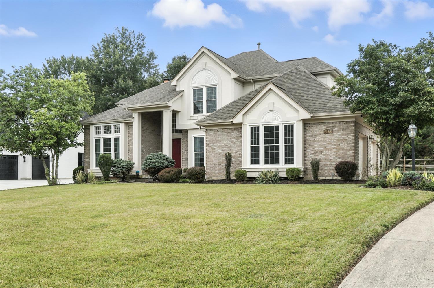 Blue Ash, Ohio, 45241, United States, 4 Bedrooms Bedrooms, ,4 BathroomsBathrooms,Residential,For Sale,1902306