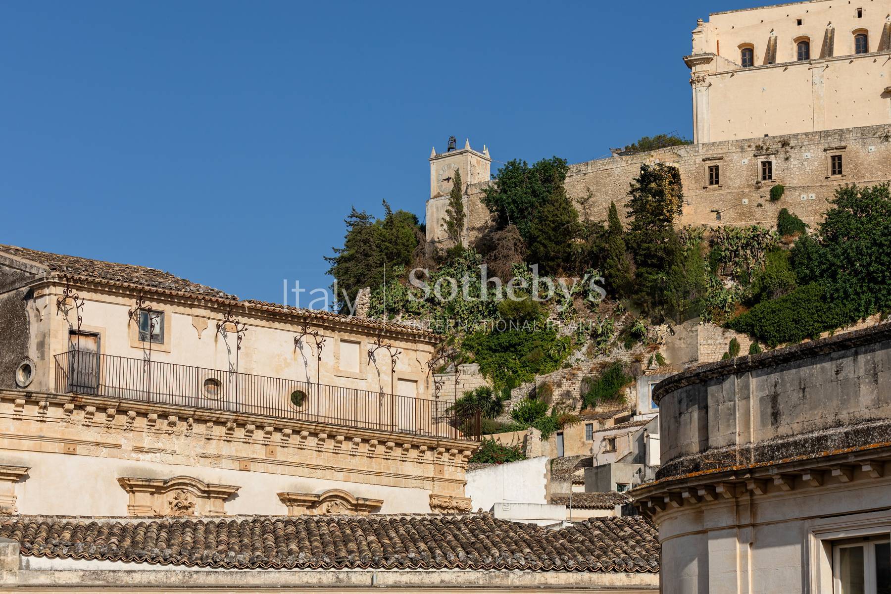  A prestigious property overlooking the main square in Scicli - 物件實景