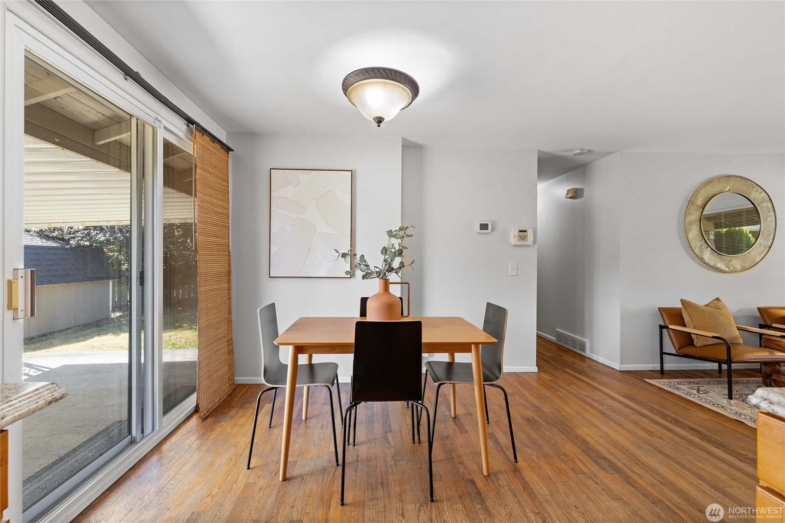 Seatac, Washington, 98188, United States, 3 Bedrooms Bedrooms, ,2 BathroomsBathrooms,Residential,For Sale,1905826