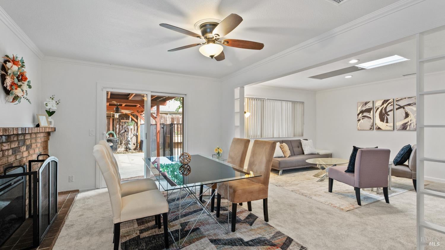 Vacaville, California, 95687, United States, 4 Bedrooms Bedrooms, ,2 BathroomsBathrooms,Residential,For Sale,1957766