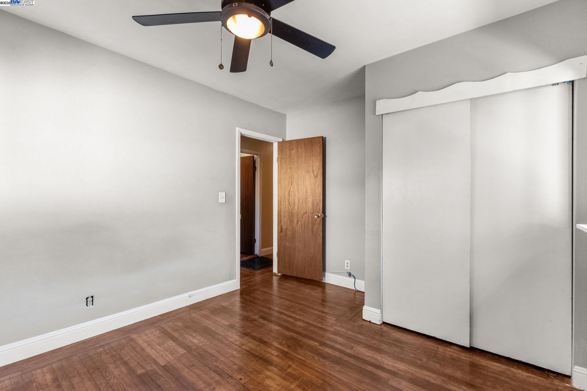 Redwood City, California, 94063, United States, 2 Bedrooms Bedrooms, ,1 BathroomBathrooms,Residential,For Sale,1991020